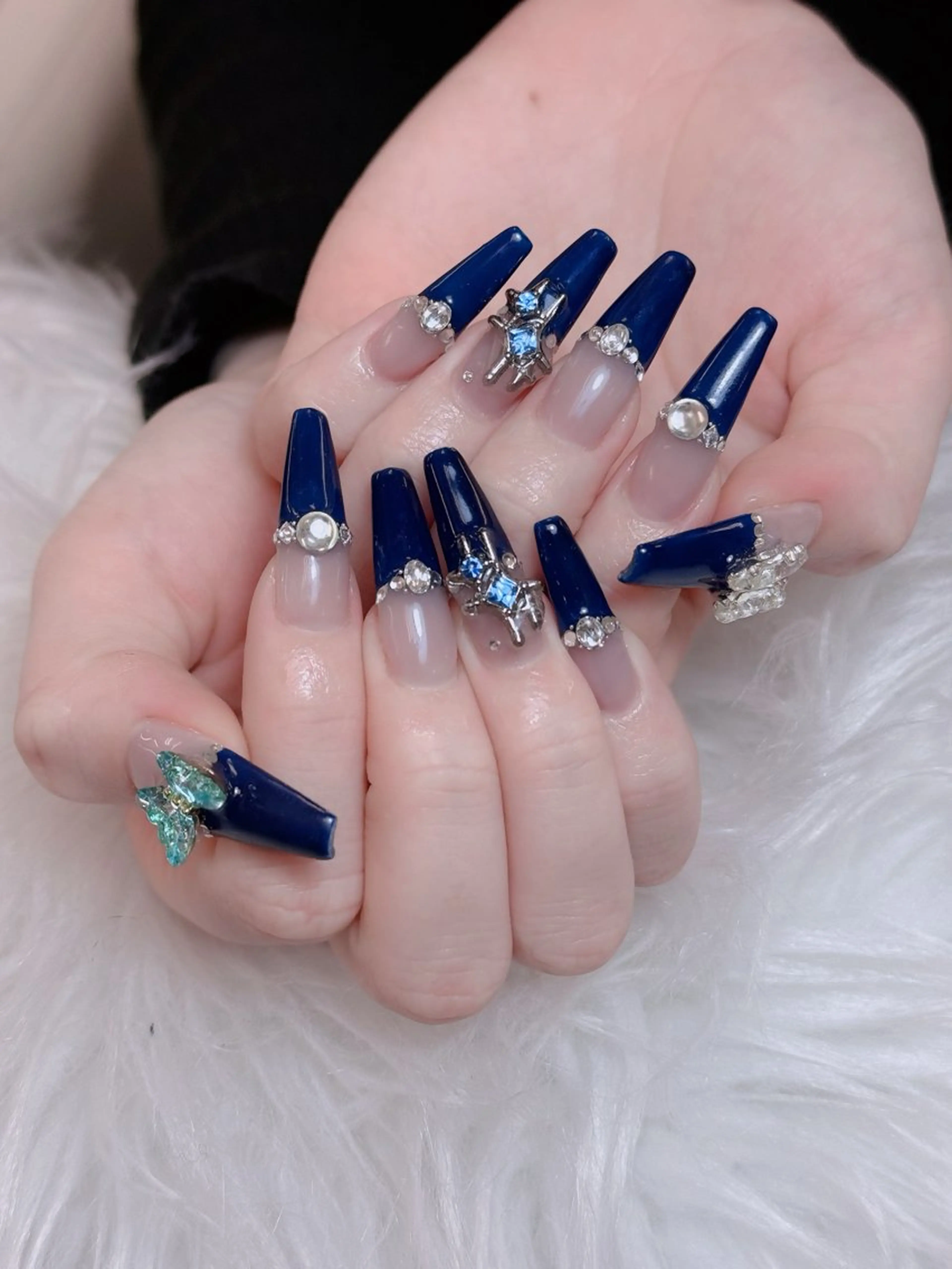 ネイル オーロラネイル チークネイル フットネイル フレンチネイル 韓国ネイル ハンドネイル Lumi Nail Salon所属・Lumi Nail 新大久保3‘のネイルデザイン