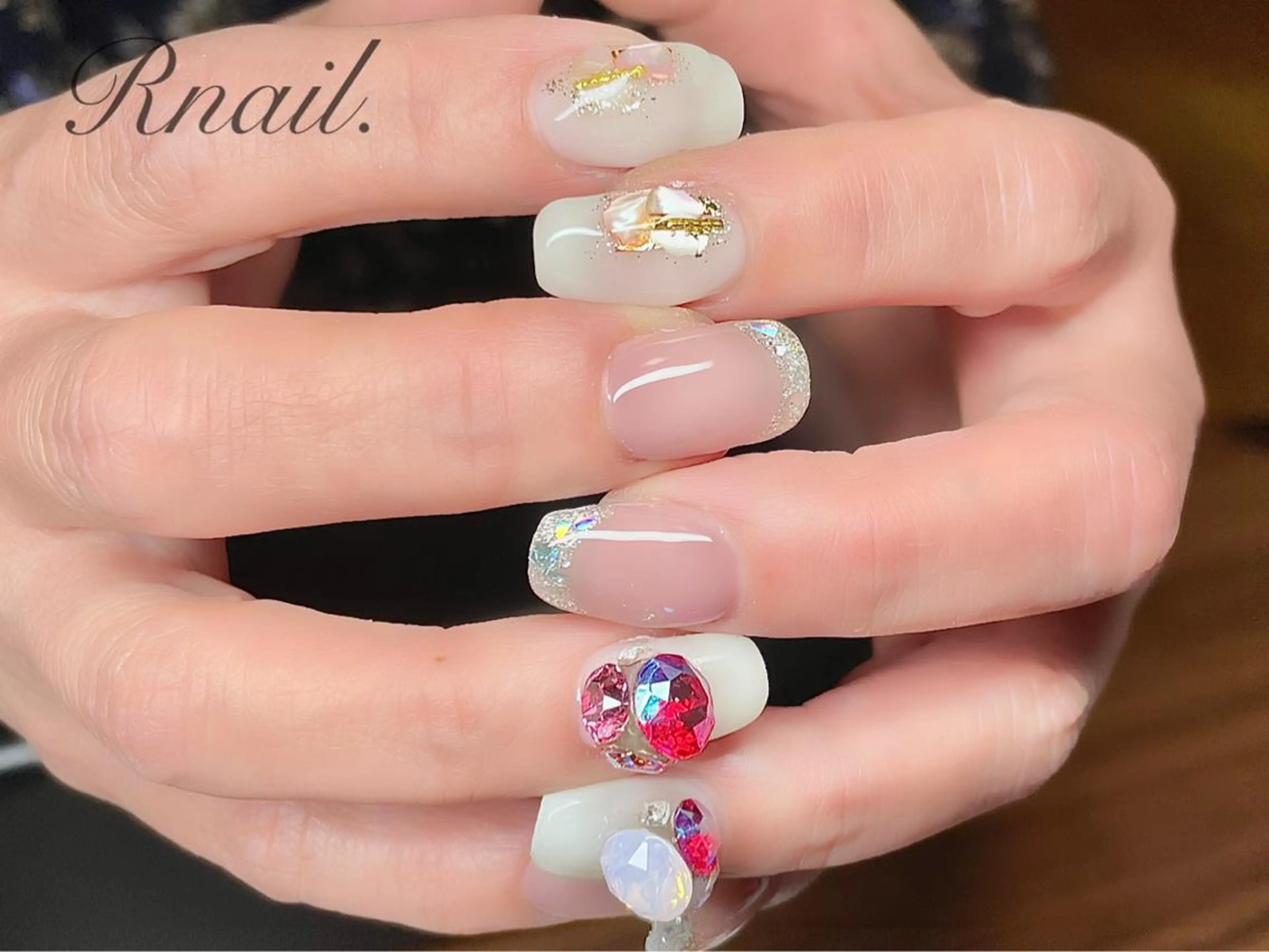 ネイル ストーンネイル ハンドネイル R nail.のネイルデザイン