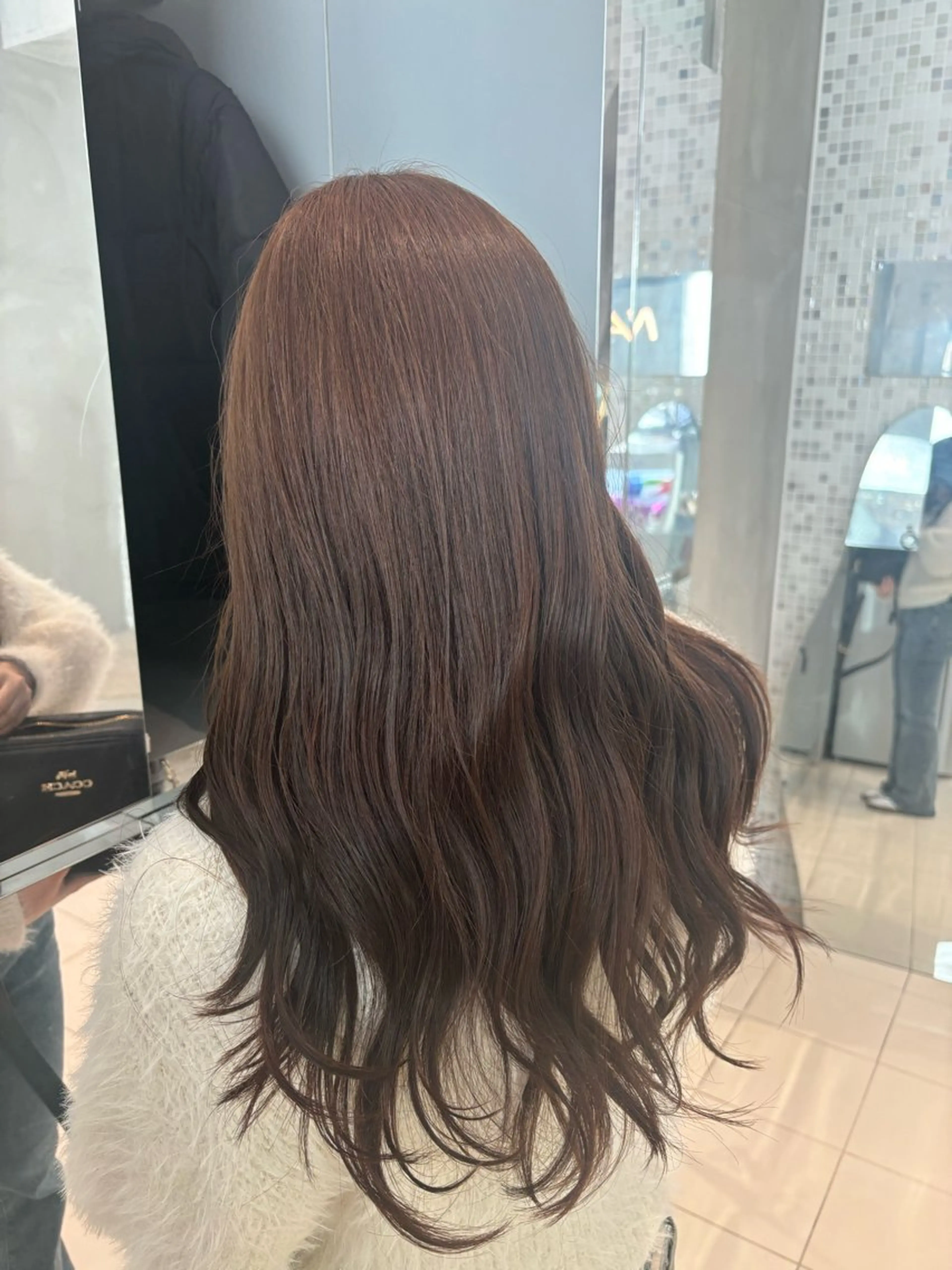 カラー 卒業式のヘアスタイル ヘアカラー トリートメント 🧸ベージュ/カット モデル☘️/MIKUのヘアスタイル