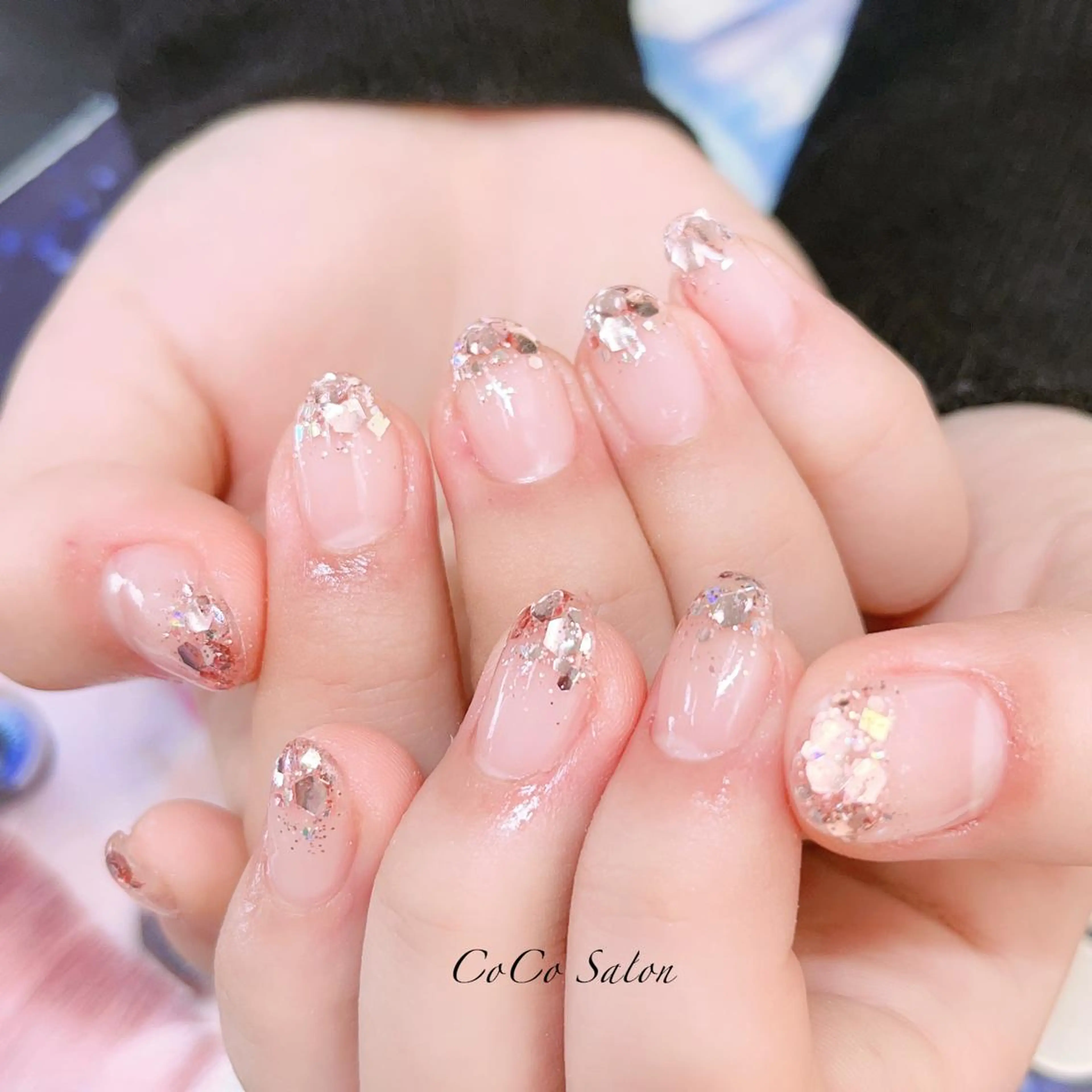 ネイル 長さ出し ジェルネイル ゴールド グラデーション ホログラムネイル ハンドネイル CoCoSalon ネイル/まつ毛予約のネイルデザイン