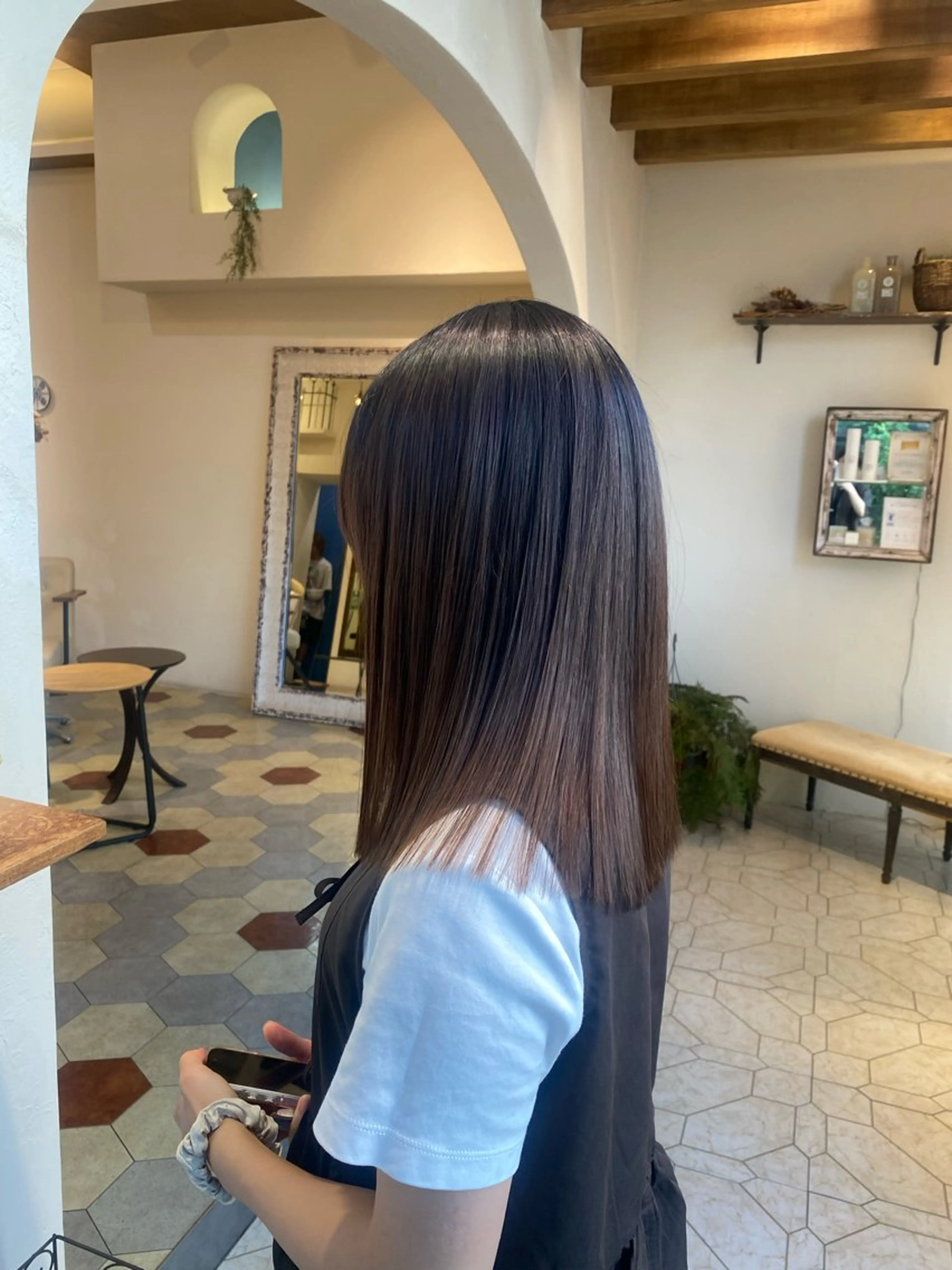 セミロング カット 縮毛矯正 艶カラー/ 縮毛矯正 /   タキダのヘアスタイル