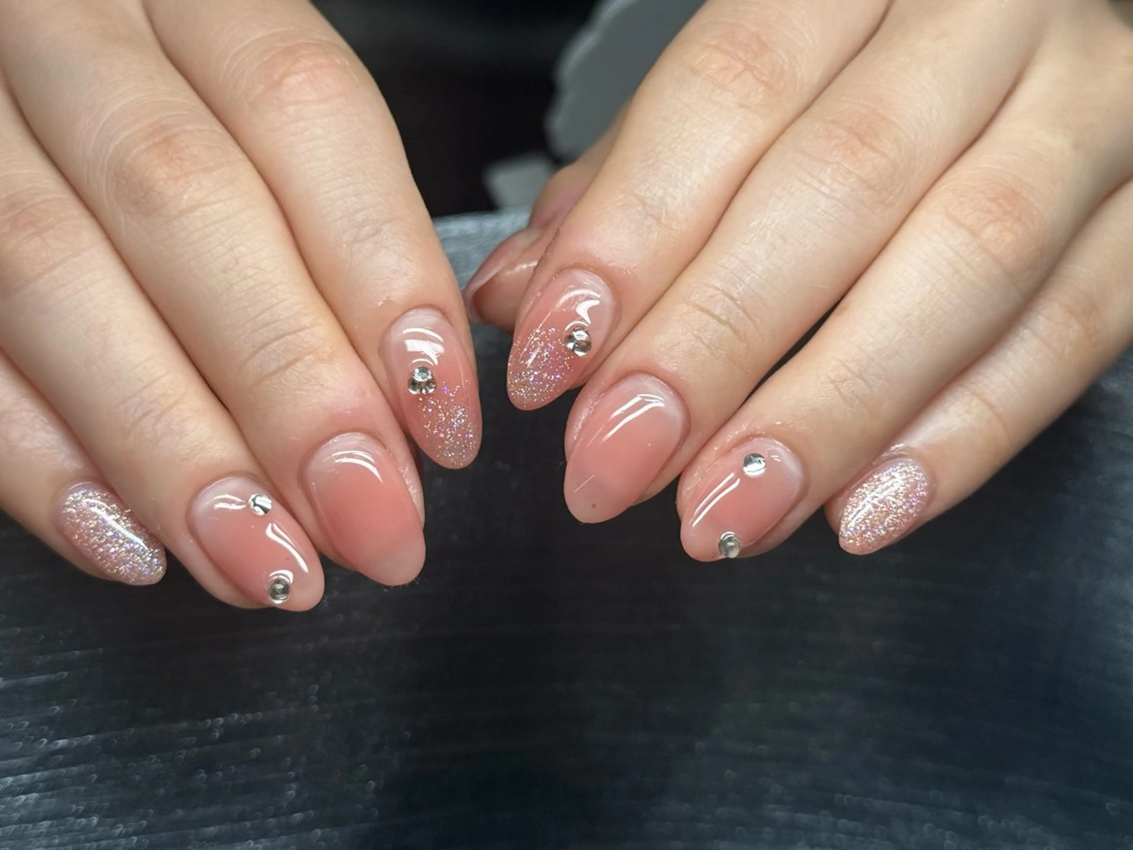 ネイル ハンドネイル ハンドケア オウ チャンのネイルデザイン