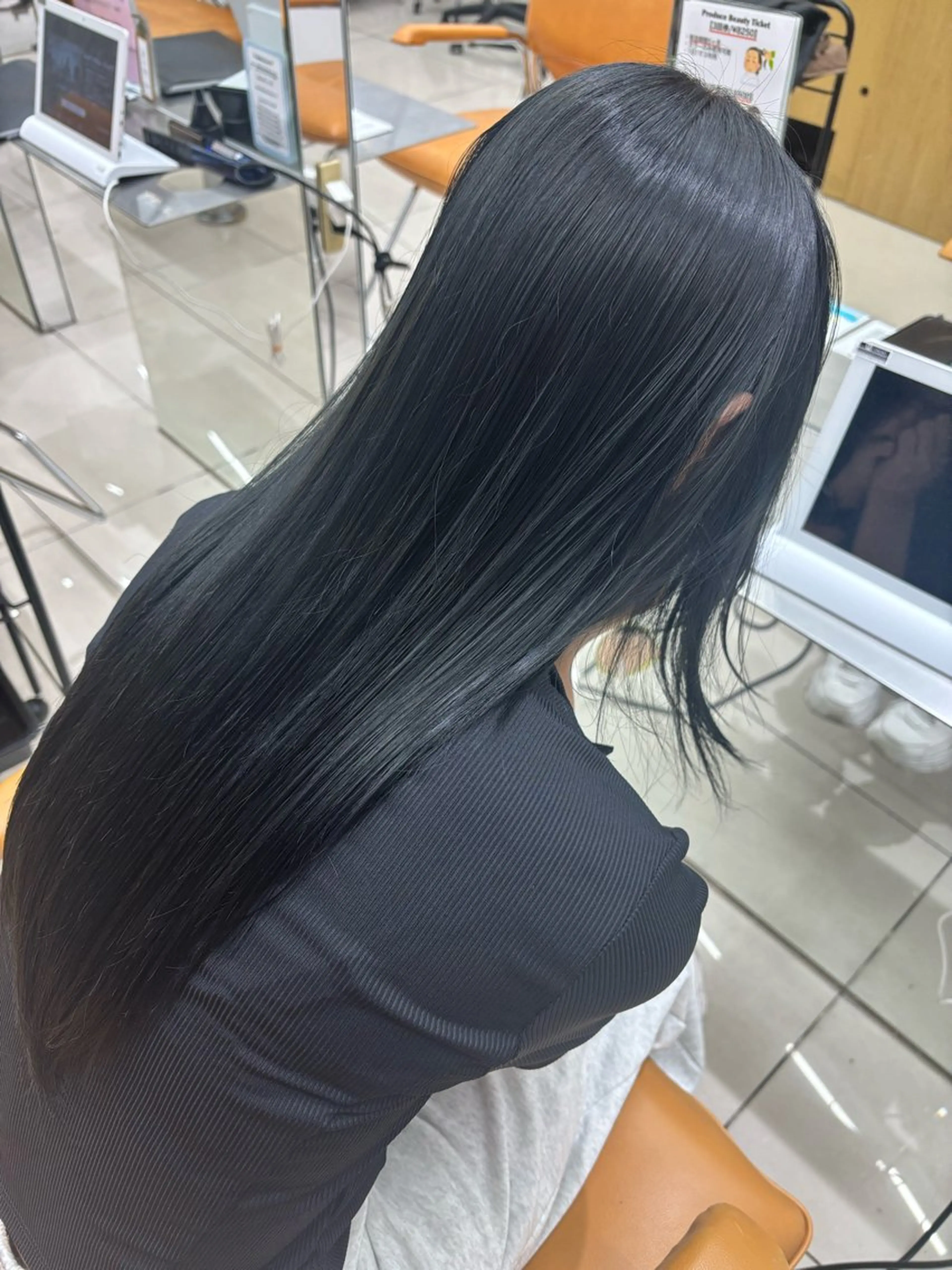ロング カラー ヘアカラー 〖カラー特化型✨️〗 さとうあやめのヘアスタイル