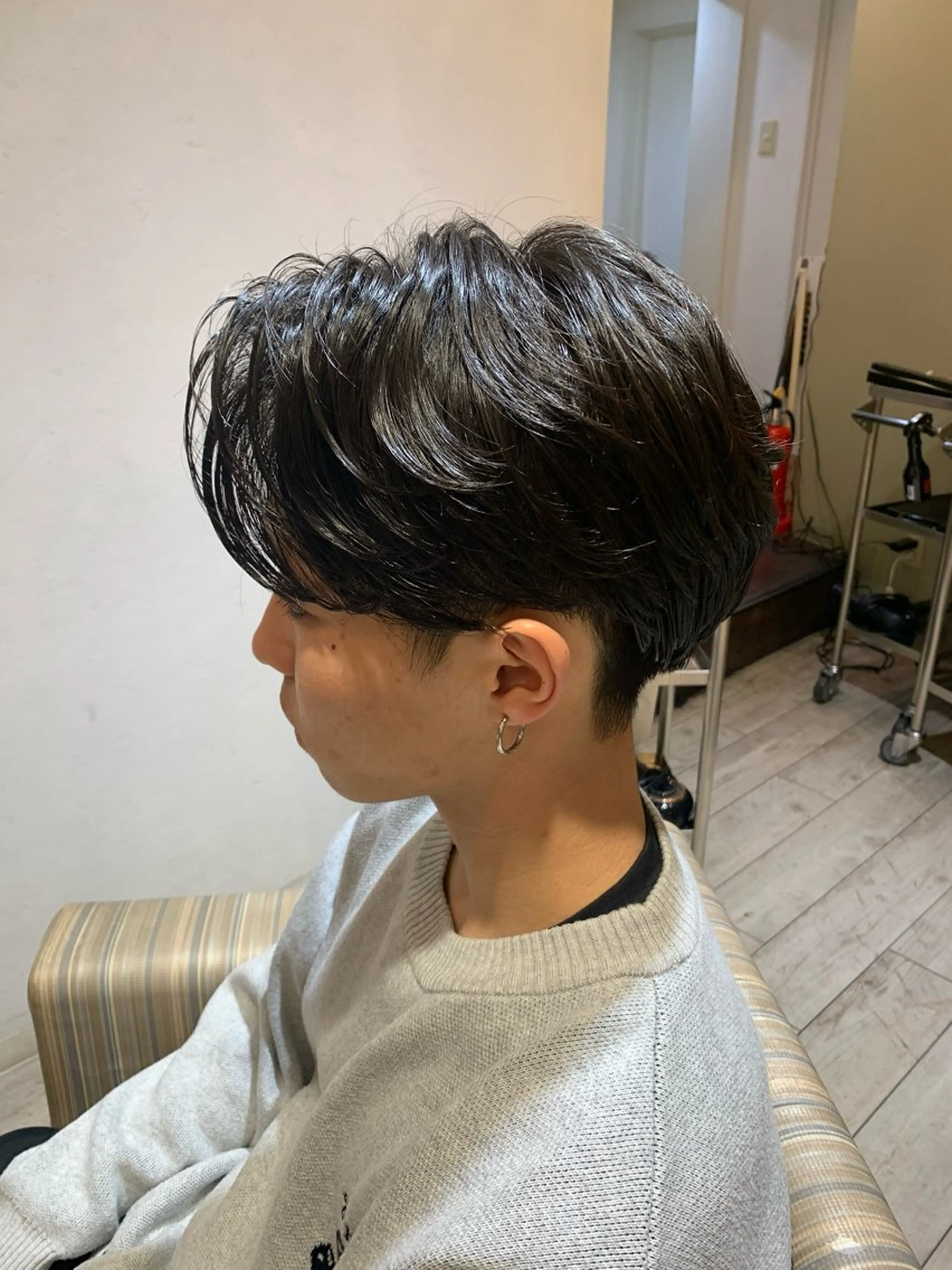 パーマ メンズ メンズブリーチ フェードカット メンズ韓国風 メンズパーマ メンズツイストパーマ カット パーマ 梅田マンツーマン メンズ特化美容師のヘアスタイル