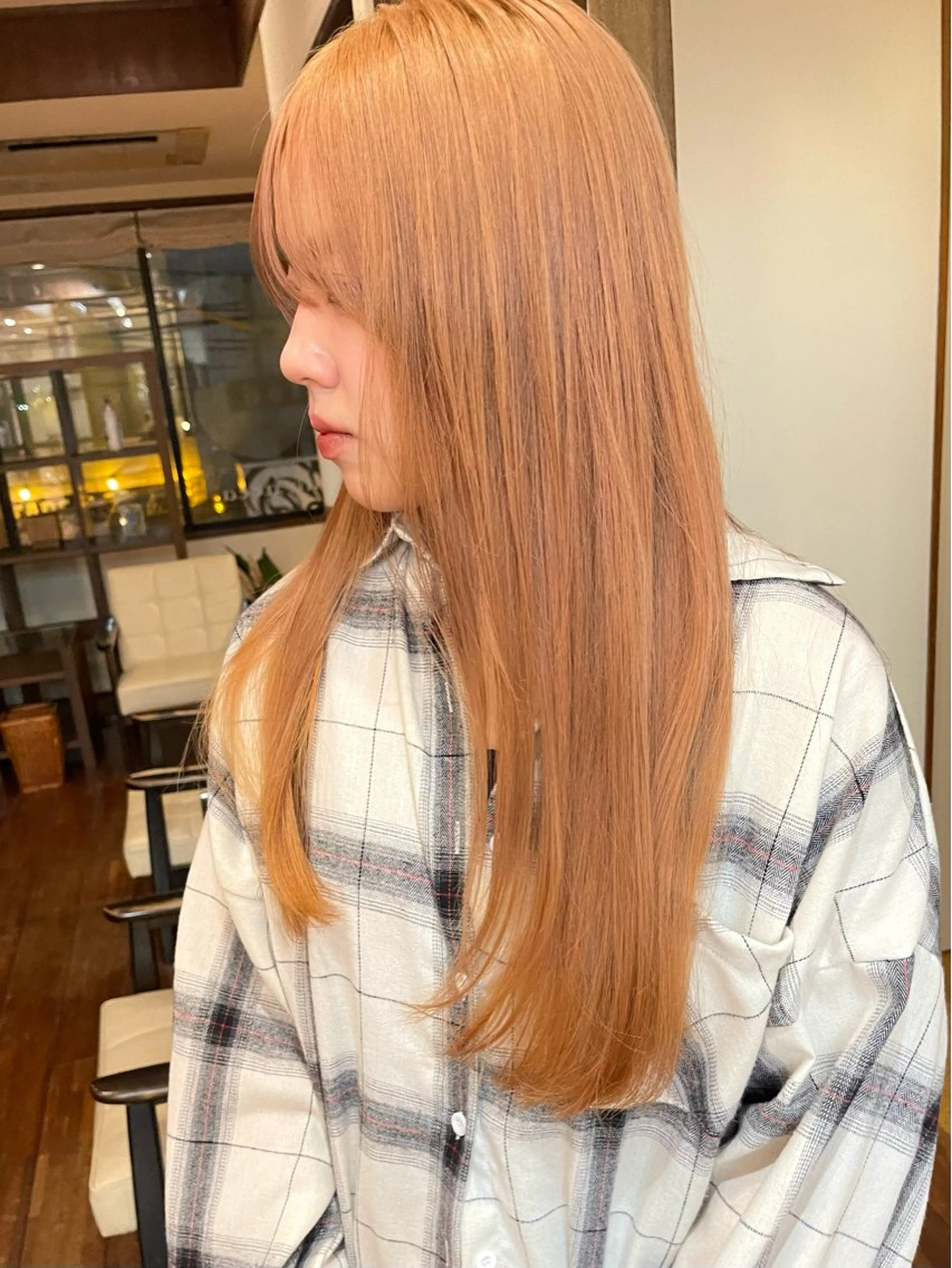 ロング カラー ベージュカラー カット ヘアカラー トリートメント 髪質改善ｶﾗｰ ｹｱﾌﾞﾘｰﾁ/ﾀﾑのヘアスタイル
