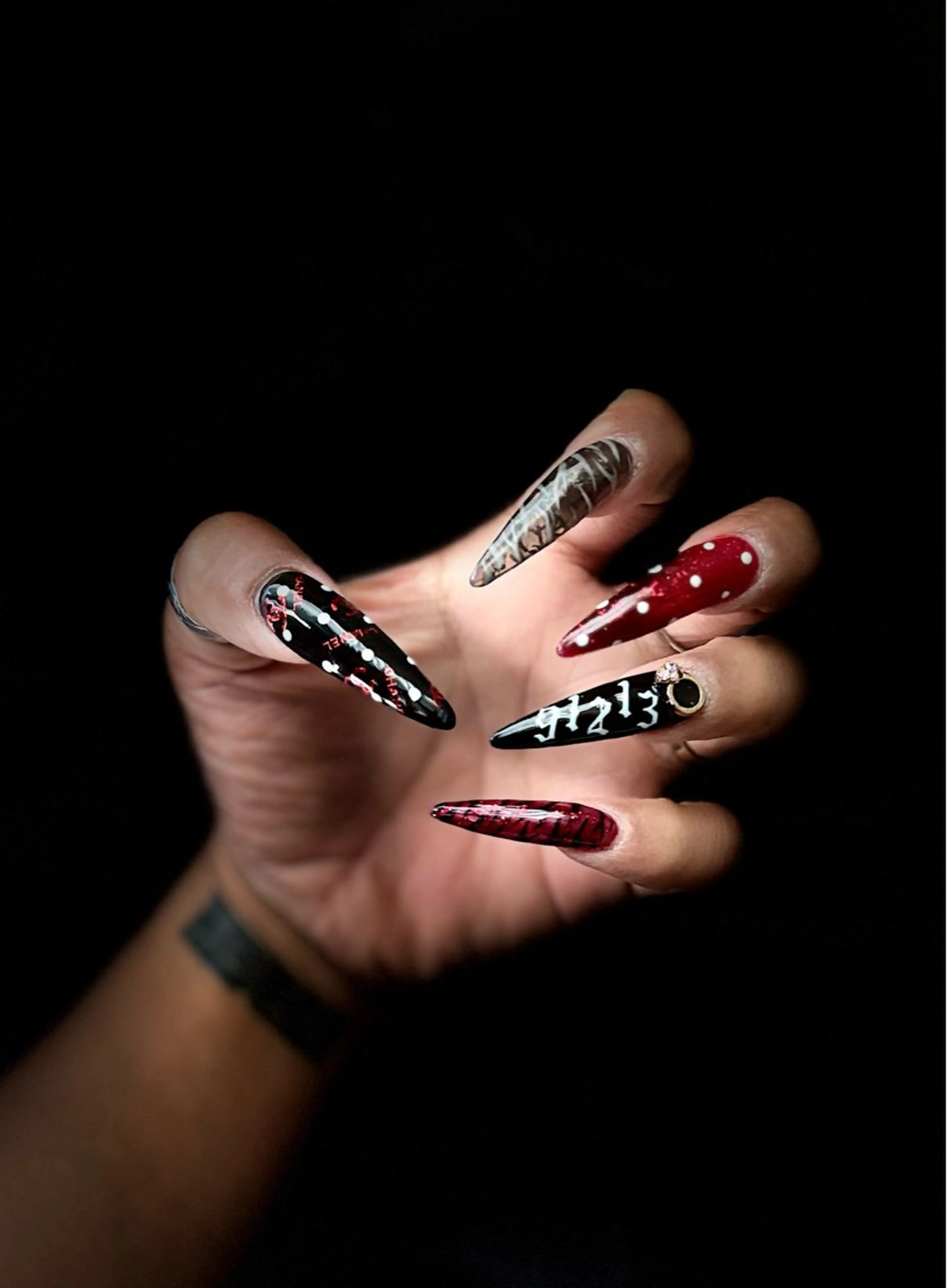 ネイル ドット 長さ出し ネイルチップ ハンドネイル Cocopelli N'STYLEのネイルデザイン