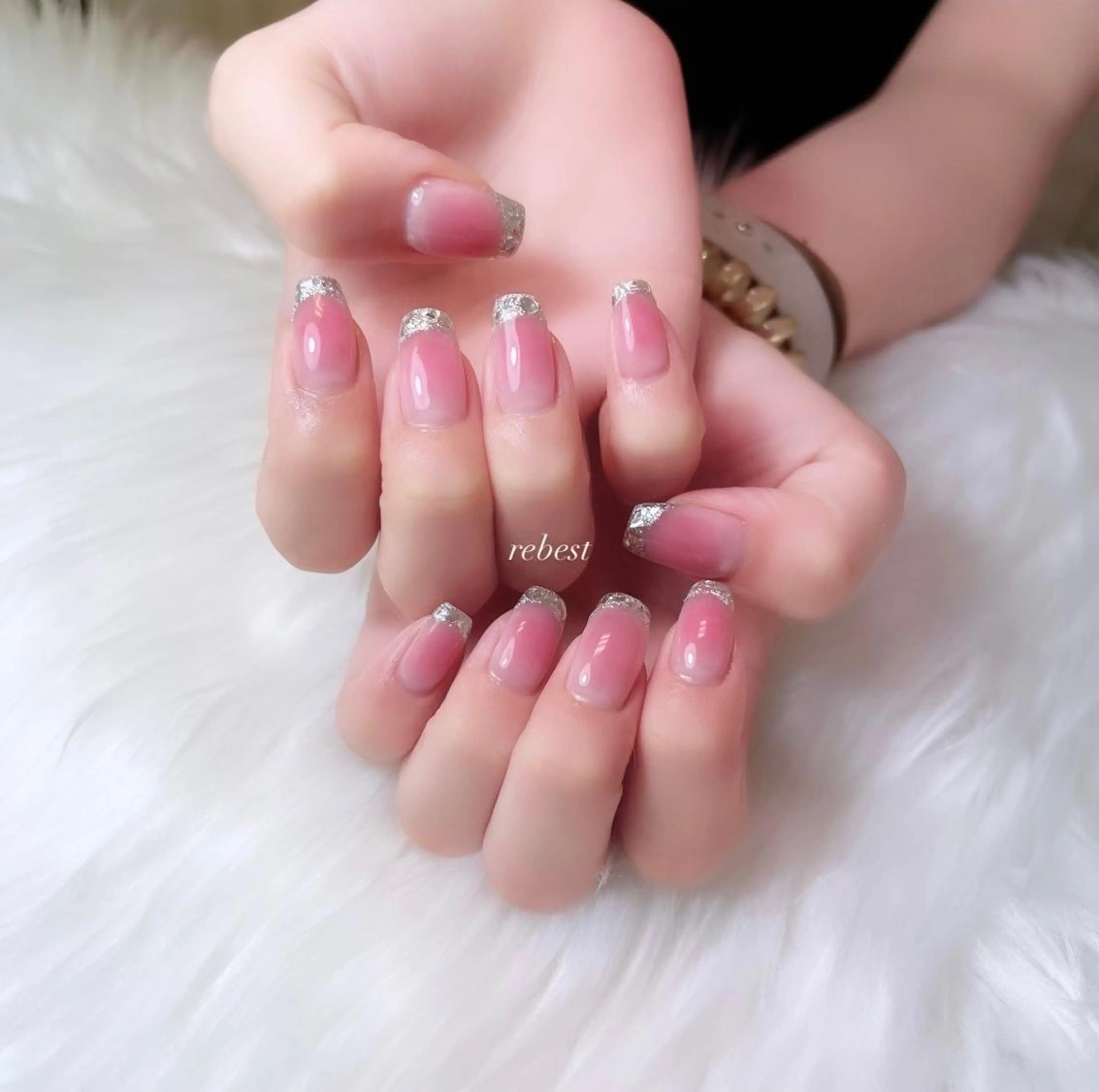 ネイル チークネイル フレンチネイル ガラスフレンチ REBEST🎀 付け放題のネイルデザイン