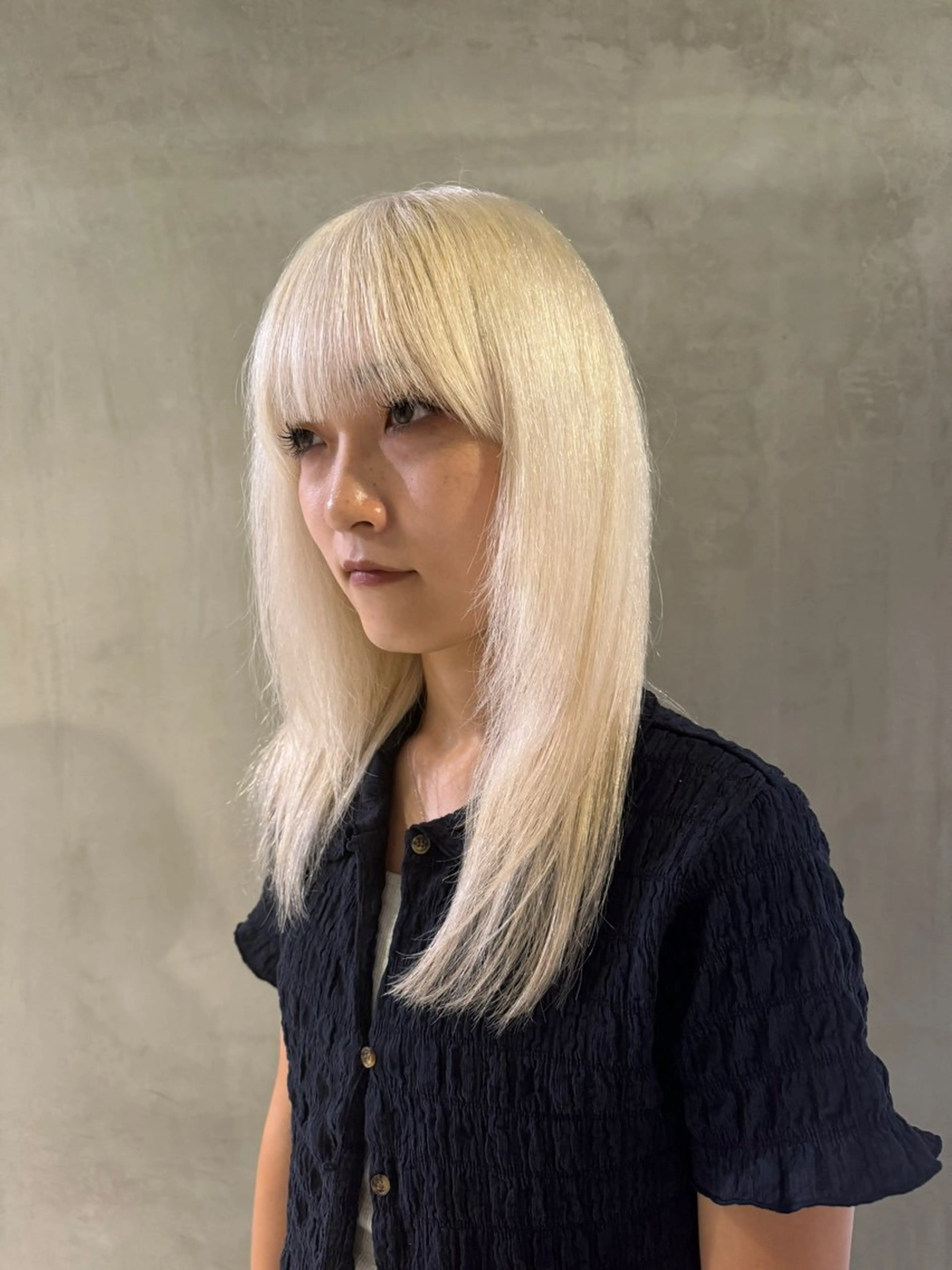 カラー ブリーチ ケアブリーチ ALBUM IKEBUKURO所属・池袋エリア　ブリーチ 支持率No.1のヘアスタイル