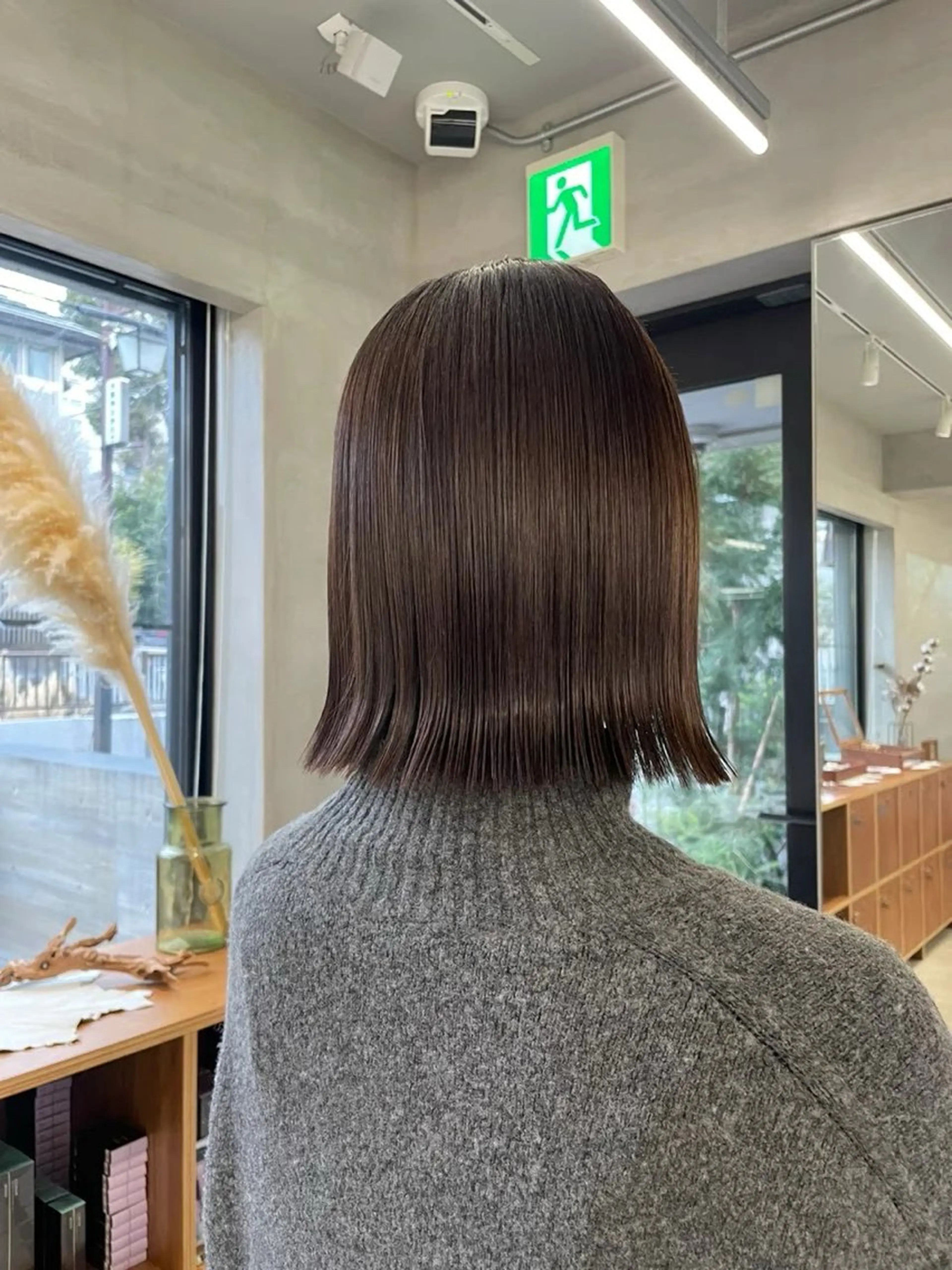 ミディアム 切りっぱなしボブ ボブ 鶴井 美空のヘアスタイル