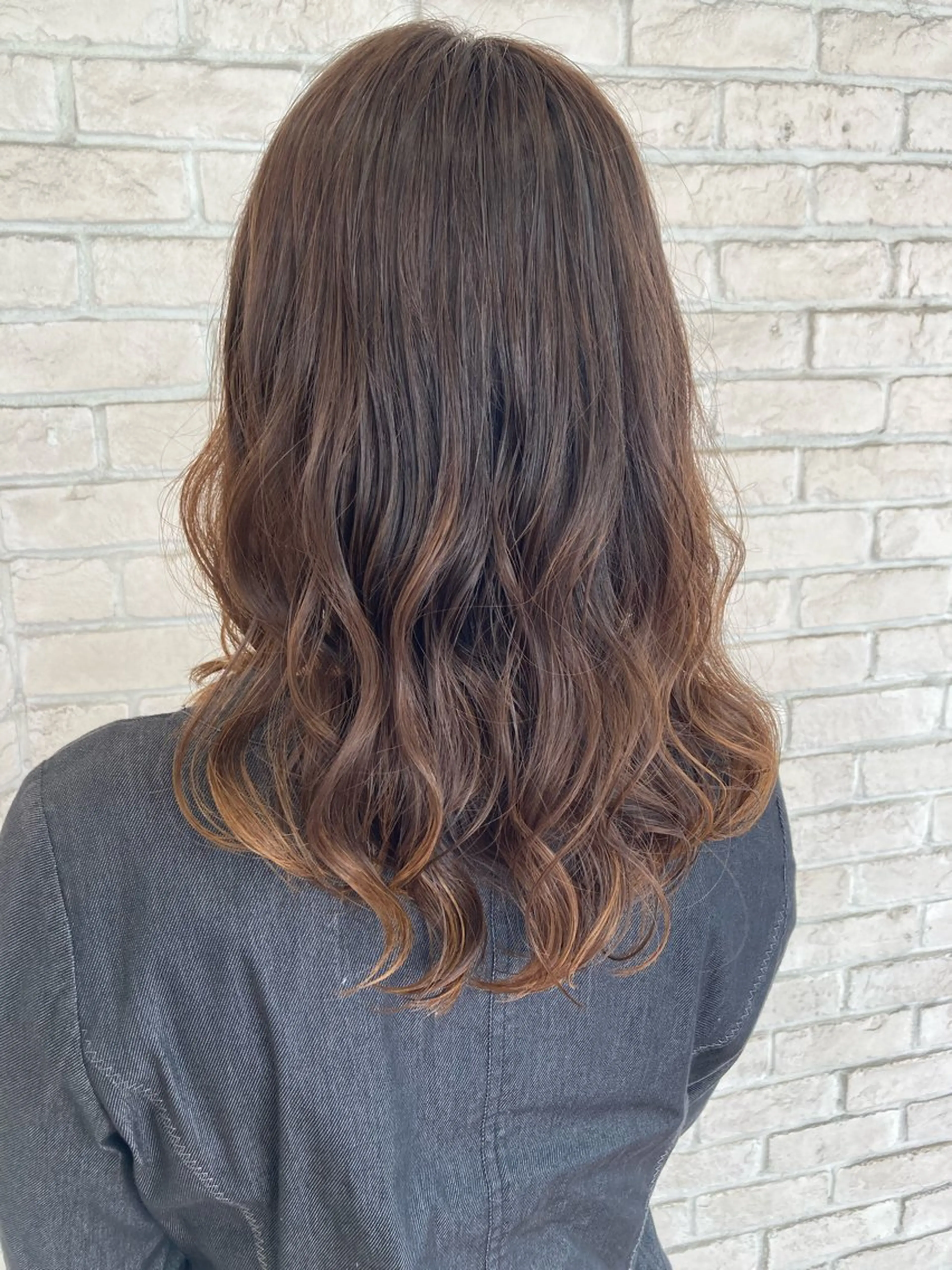 ロング 白髪ぼかしハイライト 着付けヘアアレンジのその他イメージ
