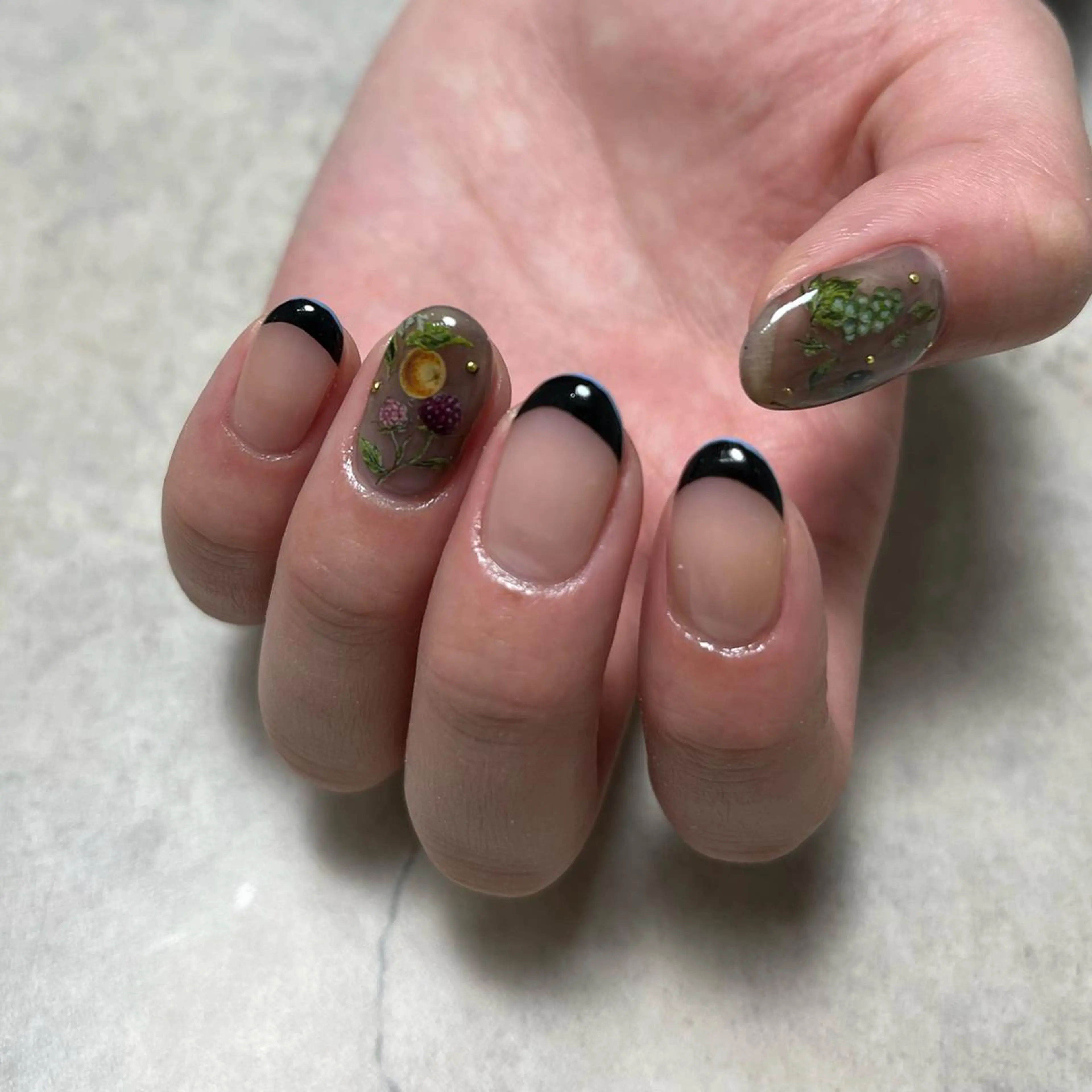 ネイル ブルー フレンチネイル ハンドネイル nail salon O (en)所属・vegh. nail／阿波座のネイルデザイン