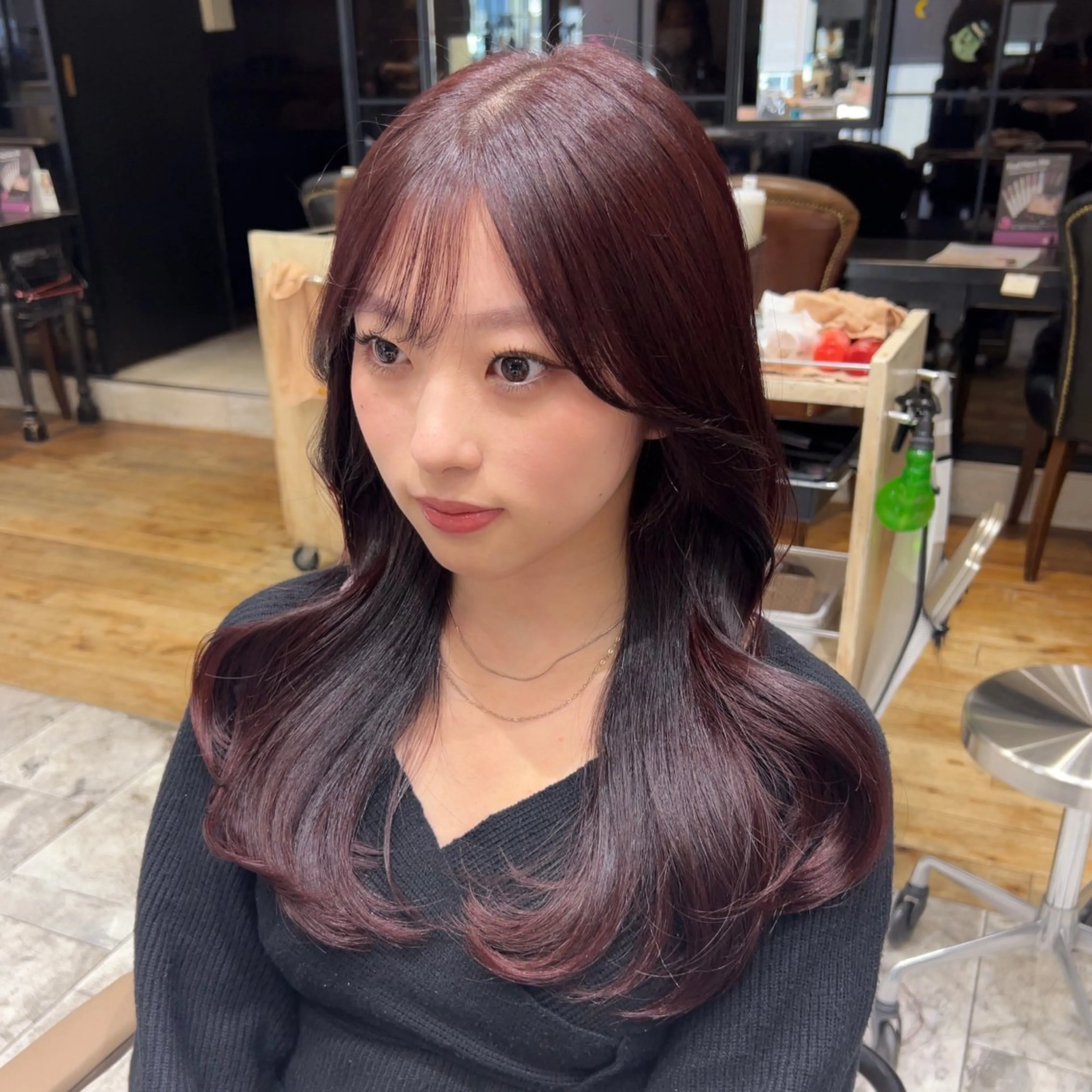 ロング くびれヘア 顔周りカット レイヤーカット カット ヘアカラー トリートメント 🧡くびれヘア/前髪 顔周り🧡久原結衣のヘアスタイル
