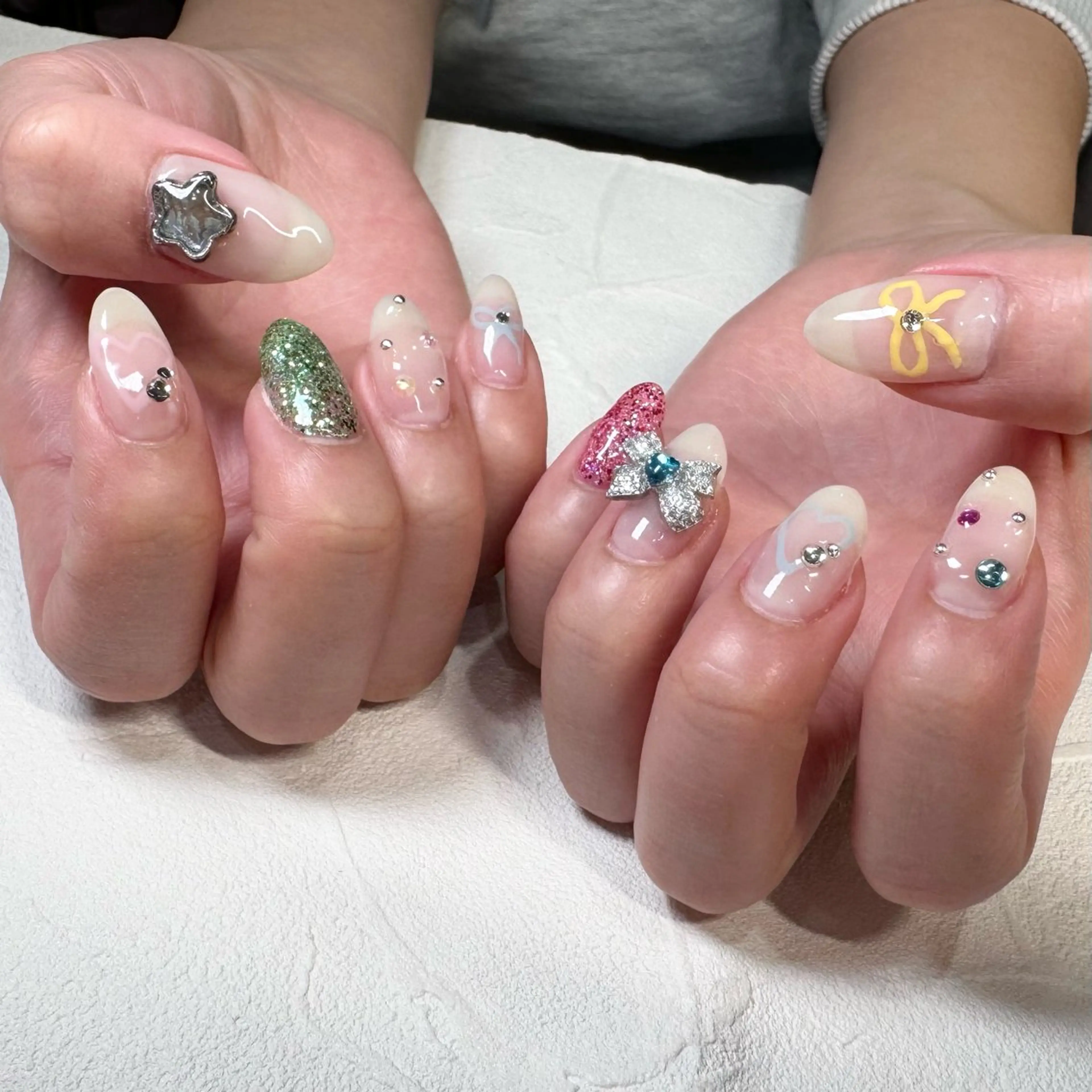 ネイル アートネイル ハンドネイル RIEKO🍒 ワンホン♡推しネイルのネイルデザイン