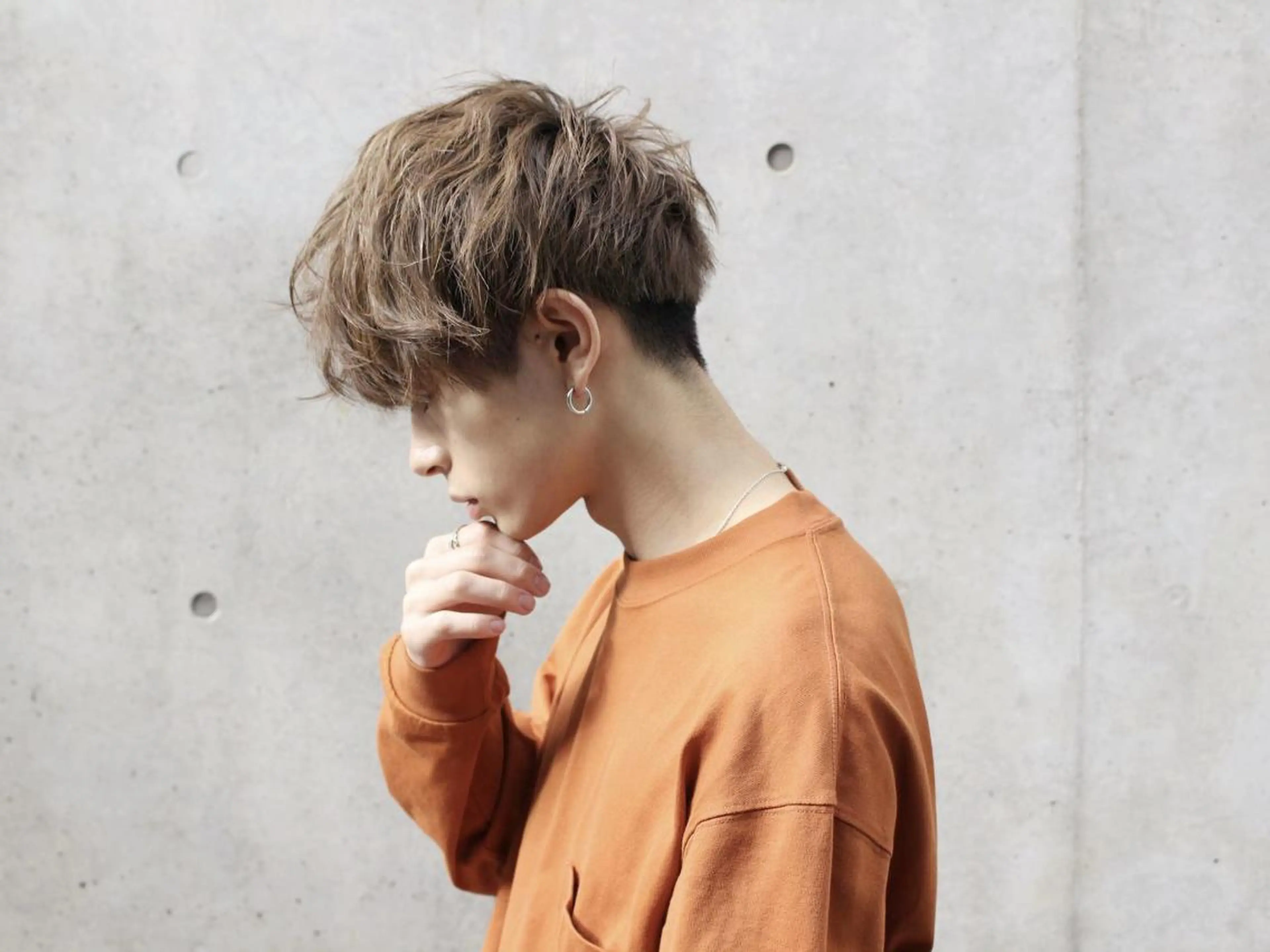 ショート カラー メンズ オールバック アップバング センターパート コンマヘア モヒカン カット ヘアカラー N° rico 名駅のヘアスタイル