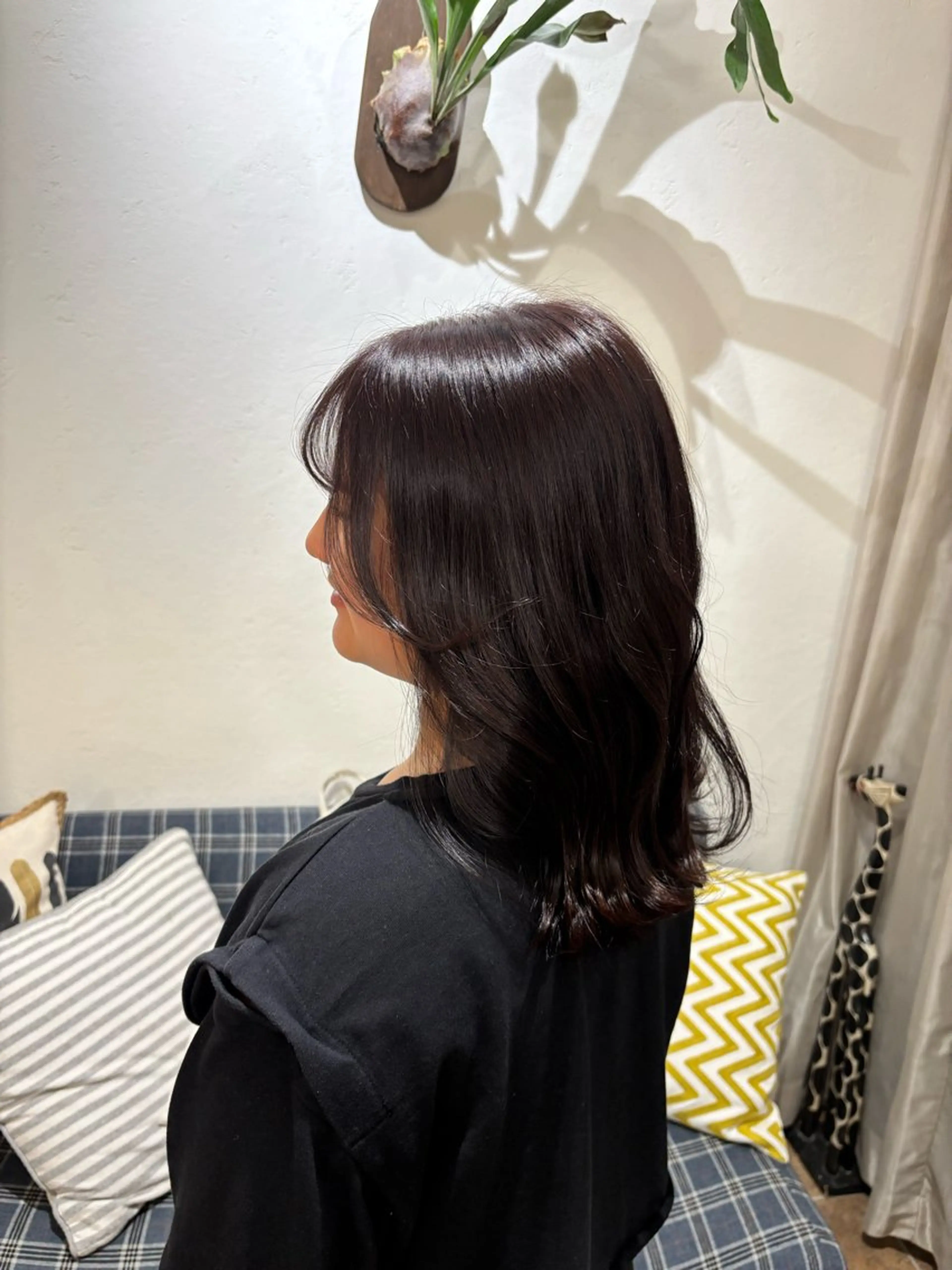 ミディアム 大崎 凜のヘアスタイル