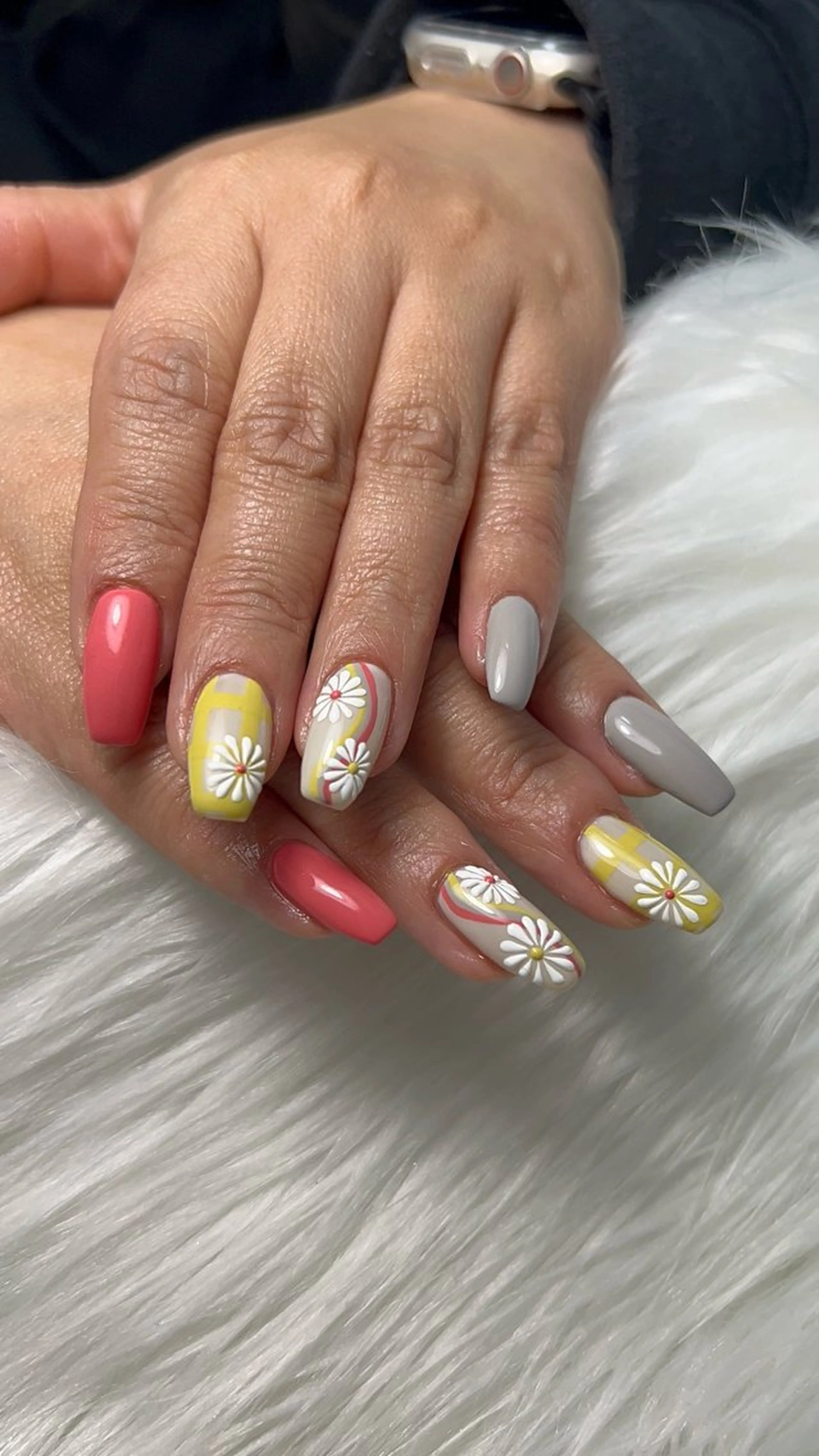 ネイル Blessed:N ブレストのネイルデザイン