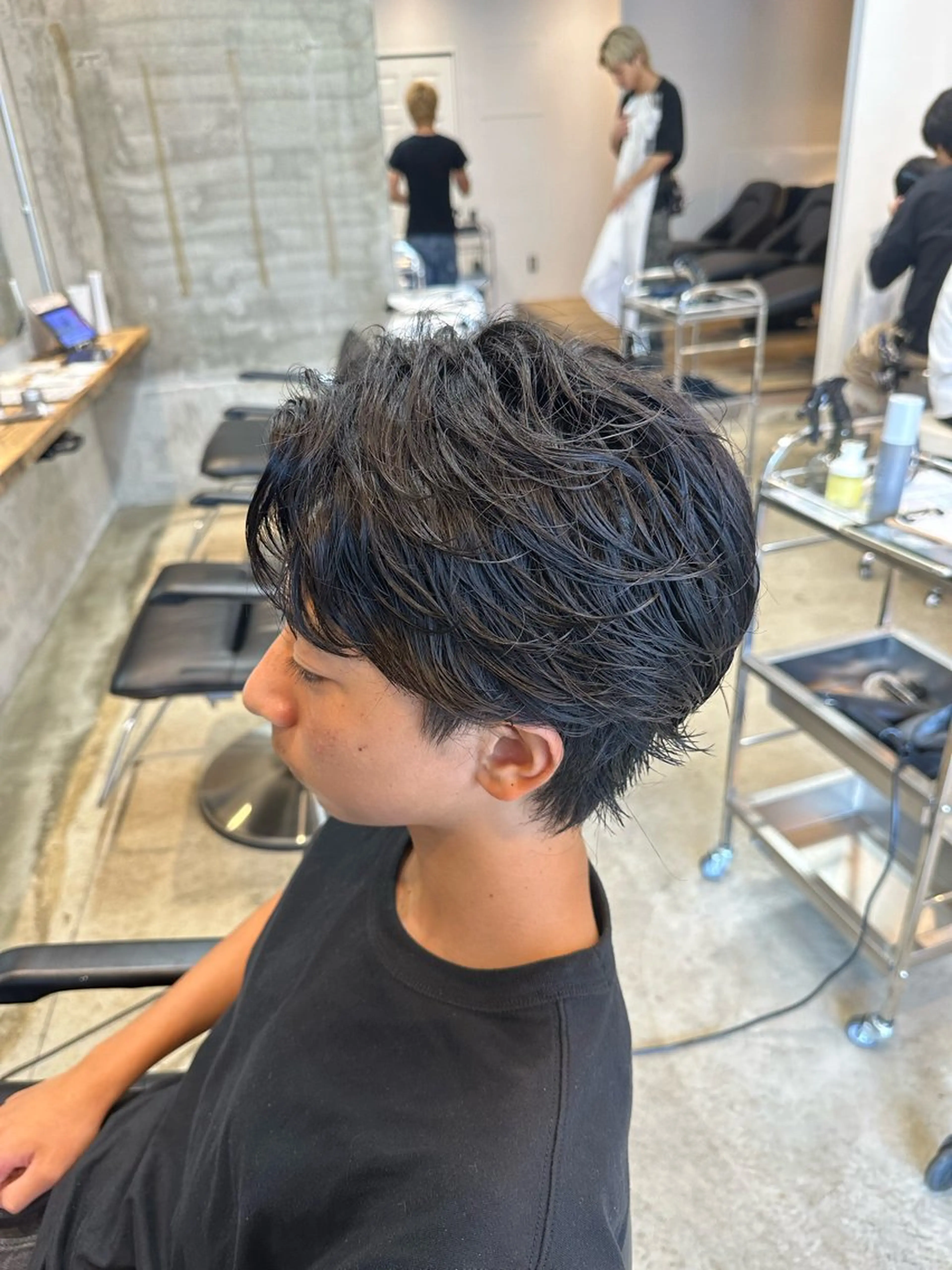 ショート パーマ メンズ 倉持 誠也　フェザーパーマのヘアスタイル