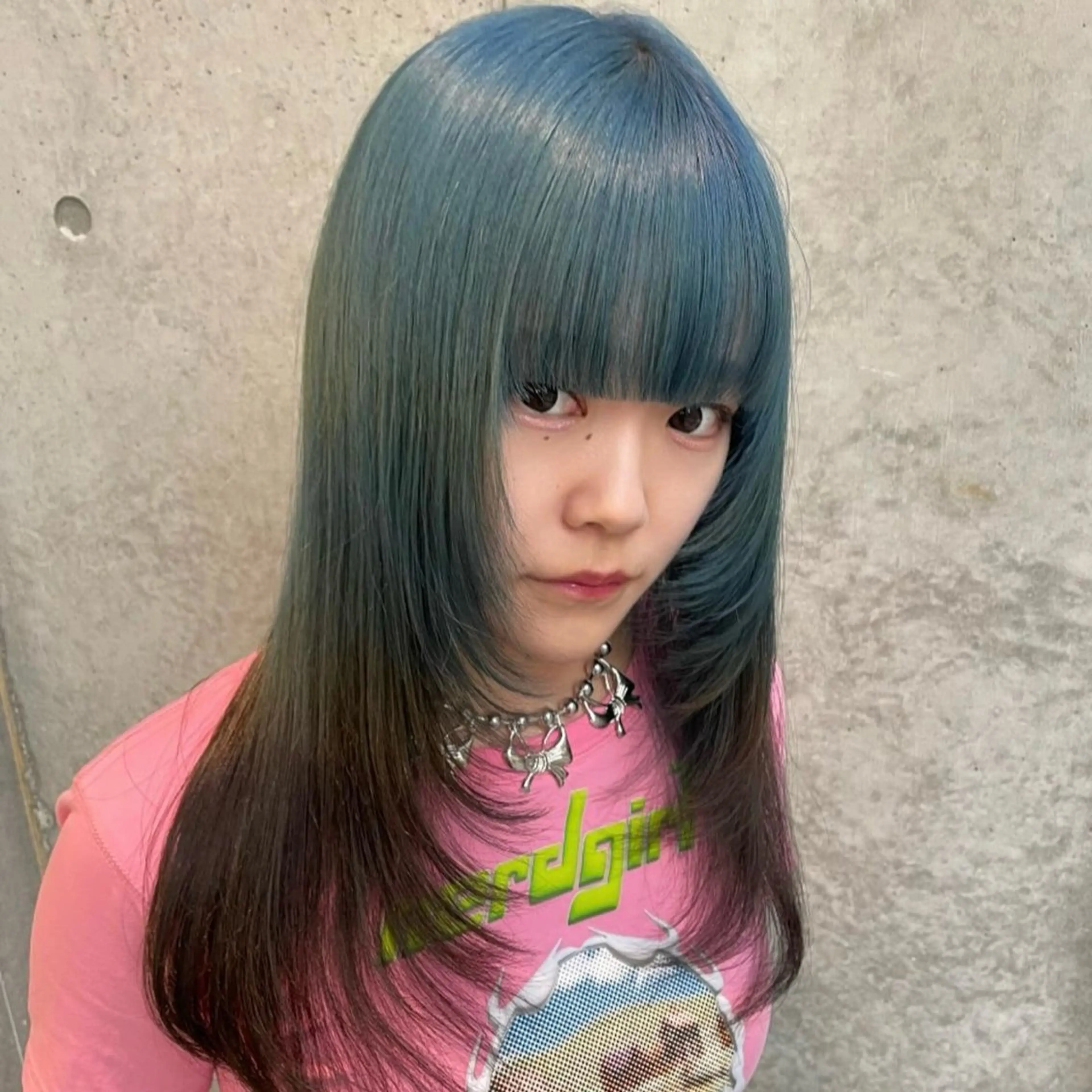 セミロング カラー ヘアアレンジ ブルーカラー 顔まわりレイヤー 顔周りカット レイヤーカット カット ヘアカラー トリートメント Mizobe misakiのヘアスタイル