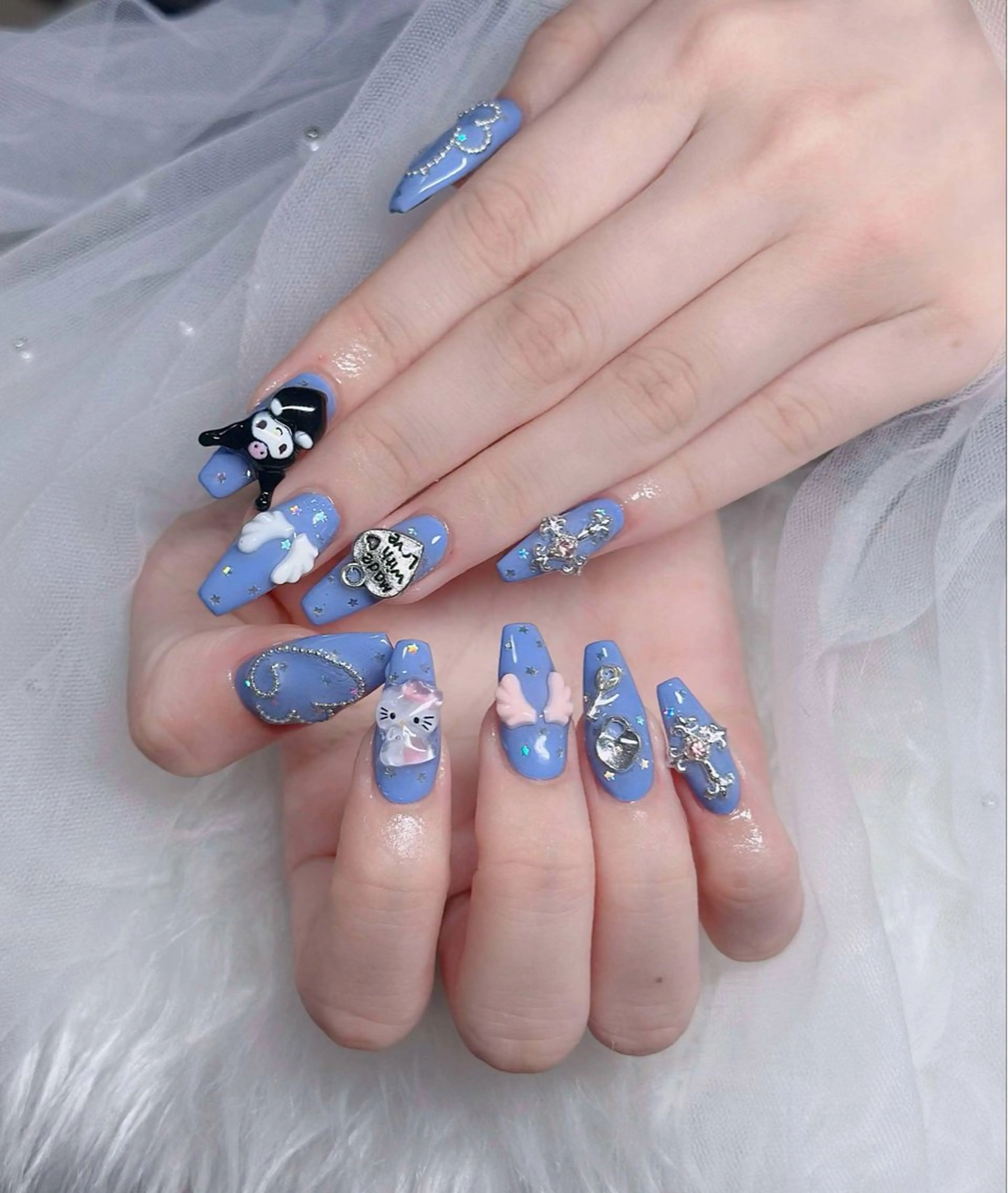 ネイル オーロラネイル フレンチネイル ジェルネイル ハロウィン キラキラネイル ハンドネイル H.baby Nail Salonのネイルデザイン