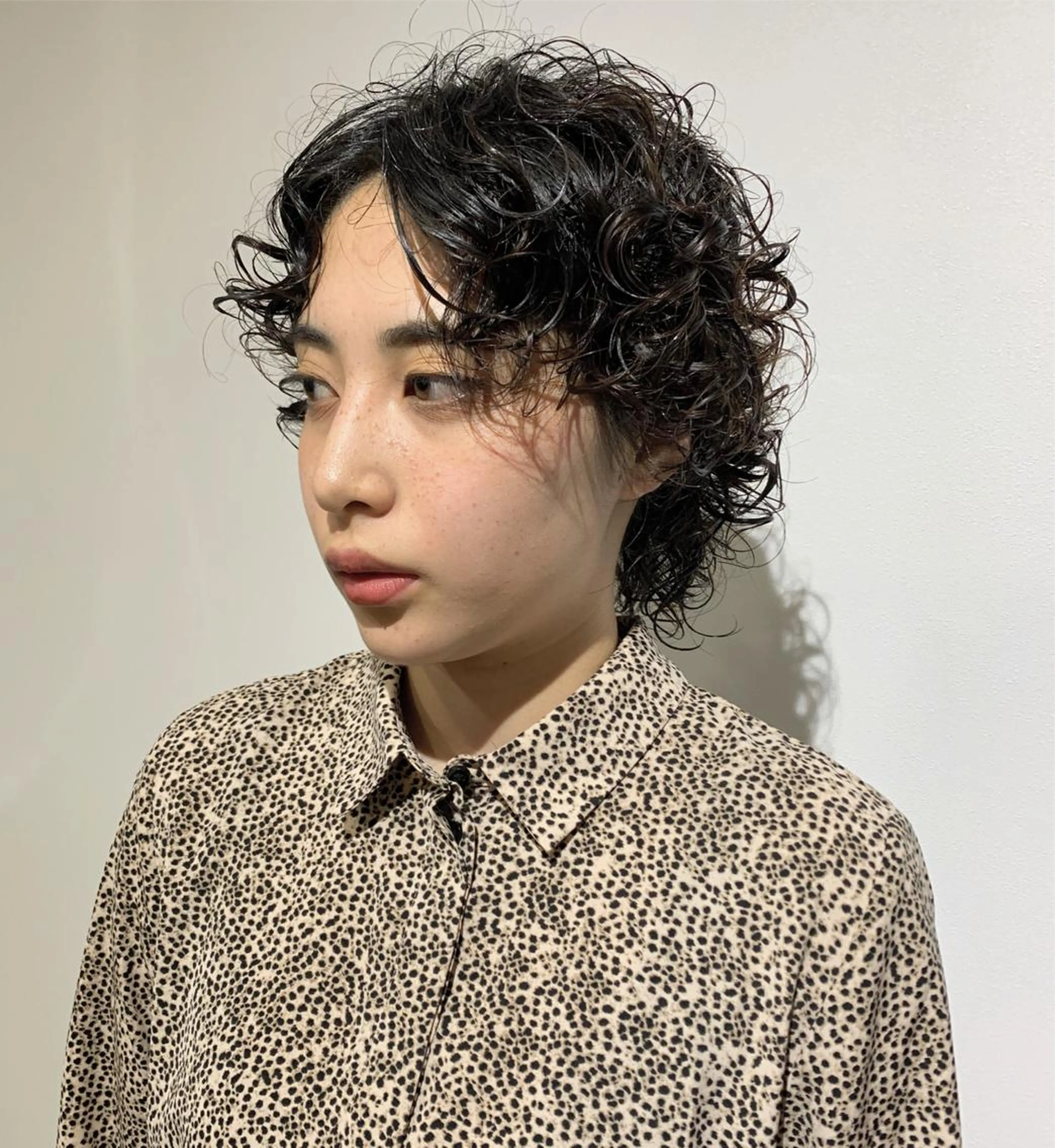ミディアム パーマ ミディアムパーマ ウルフカット OLTI所属・中村 勇星のヘアスタイル