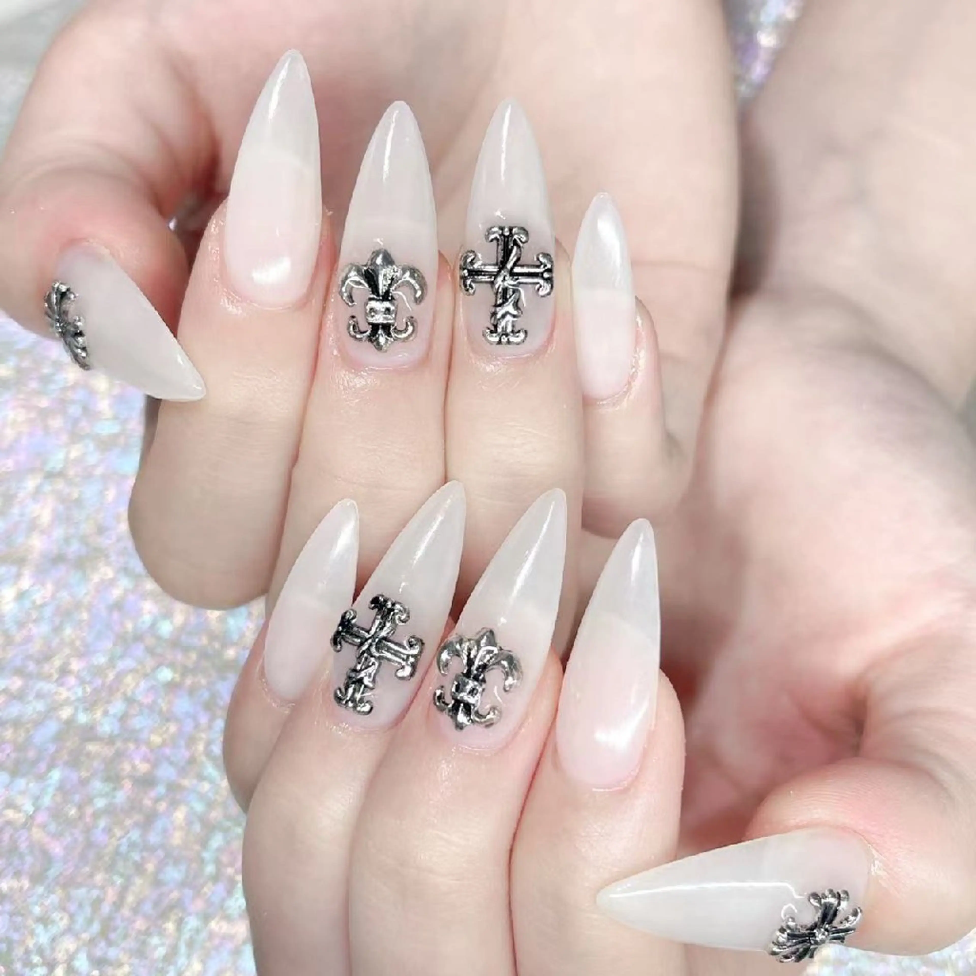 ネイル ハンドネイル Queens みなみのネイルデザイン