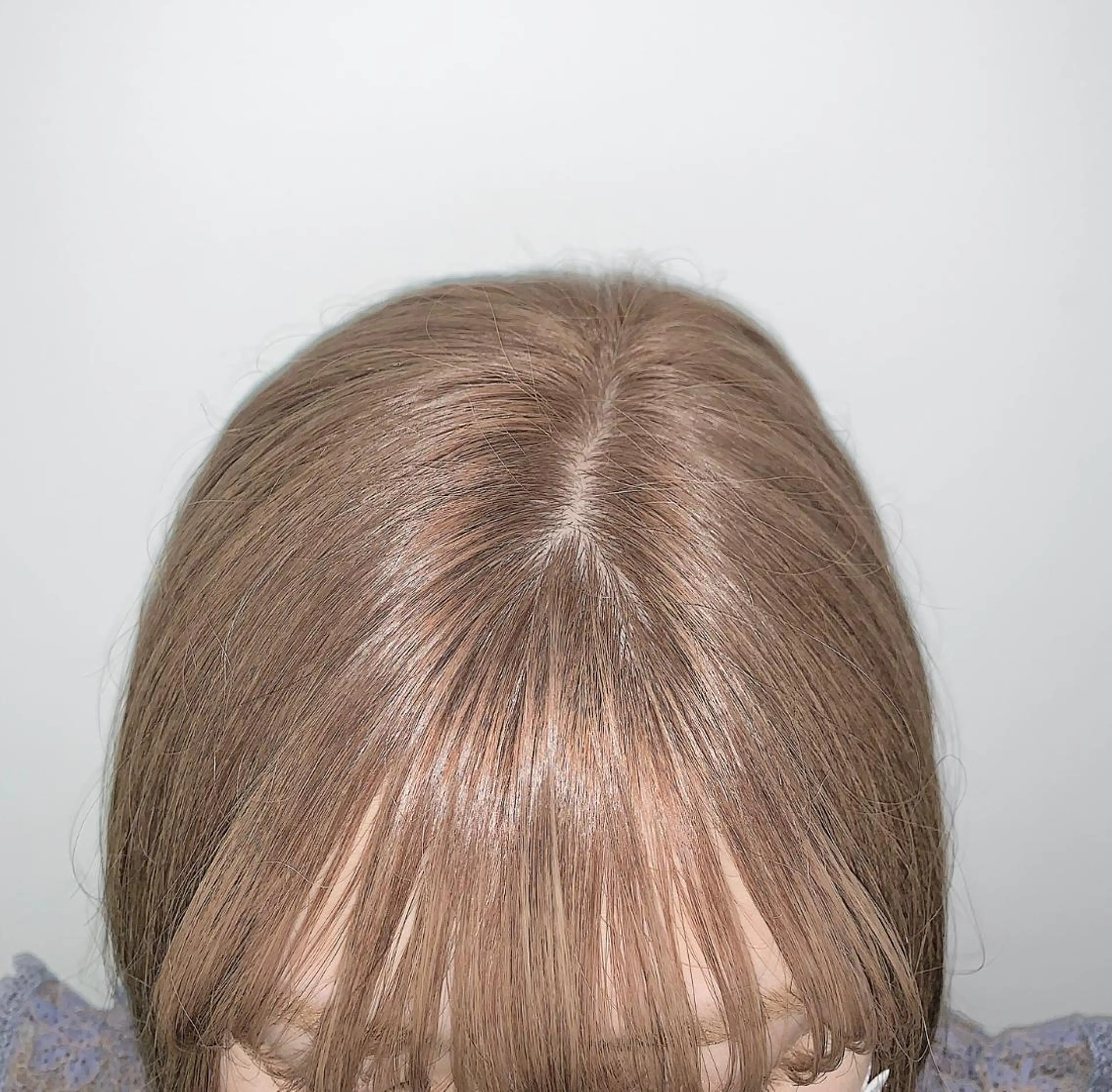 ミディアム カラー ベージュカラー ブリーチ ミルクティーベージュ ブリーチソムリエ認定 梅田茶屋町Eir辻のヘアスタイル