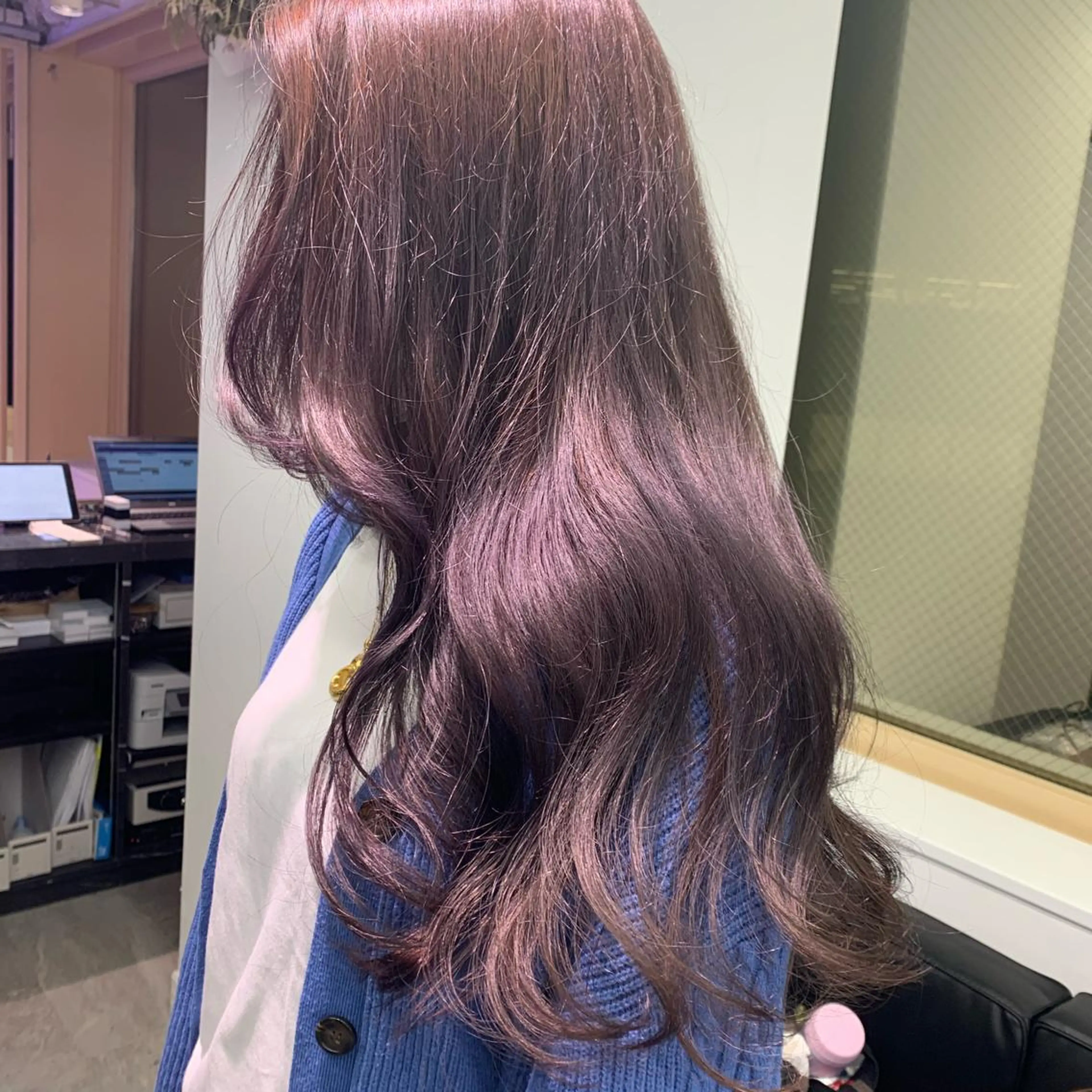 ロング カラー ベージュカラー パープルカラー ヘアカラー 韓国🤍ワンホンヘア みかん🇨🇳のヘアスタイル