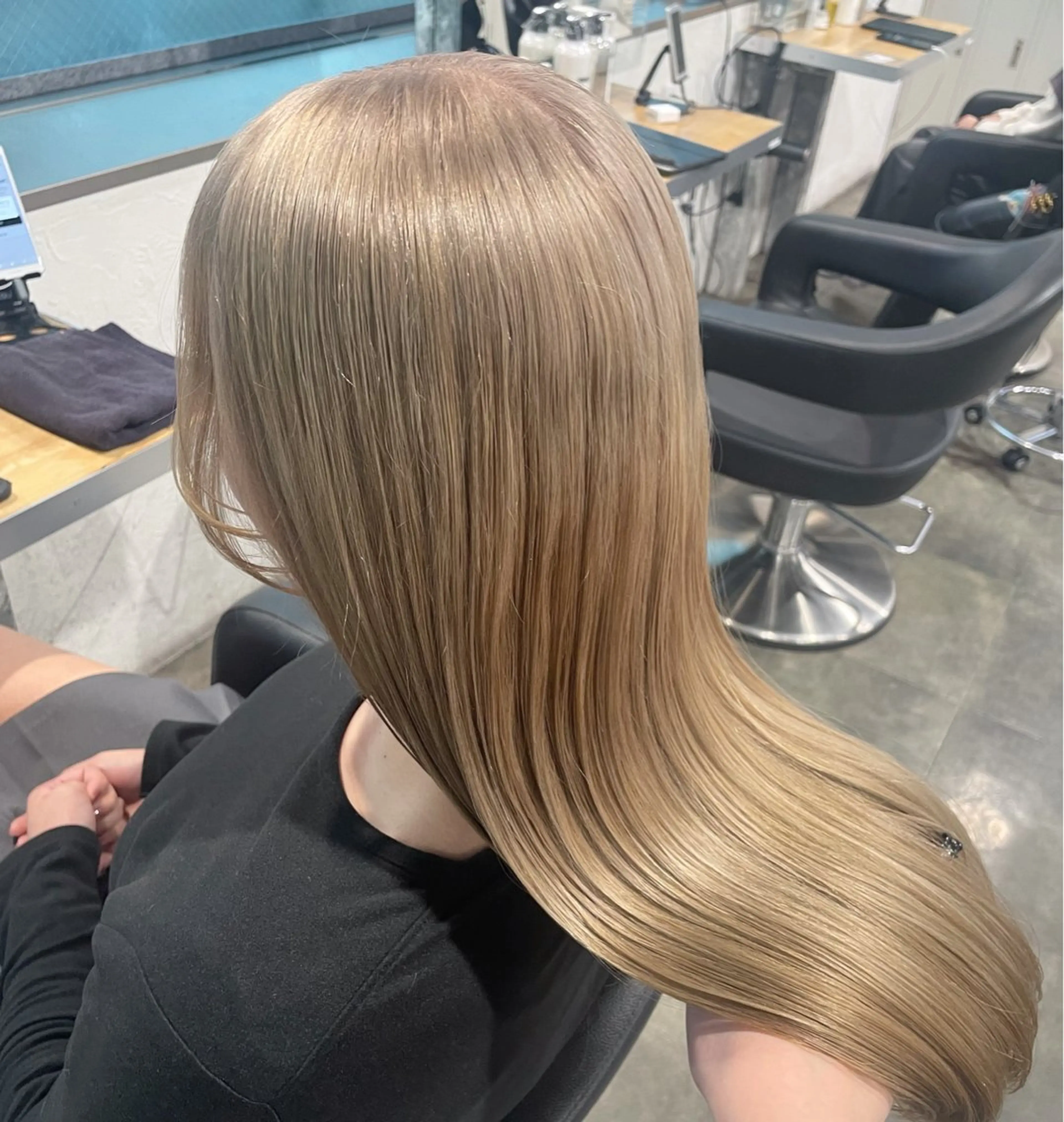 ロング ヘアカラー ハイトーンブロンド 横浜💞ミオのヘアスタイル