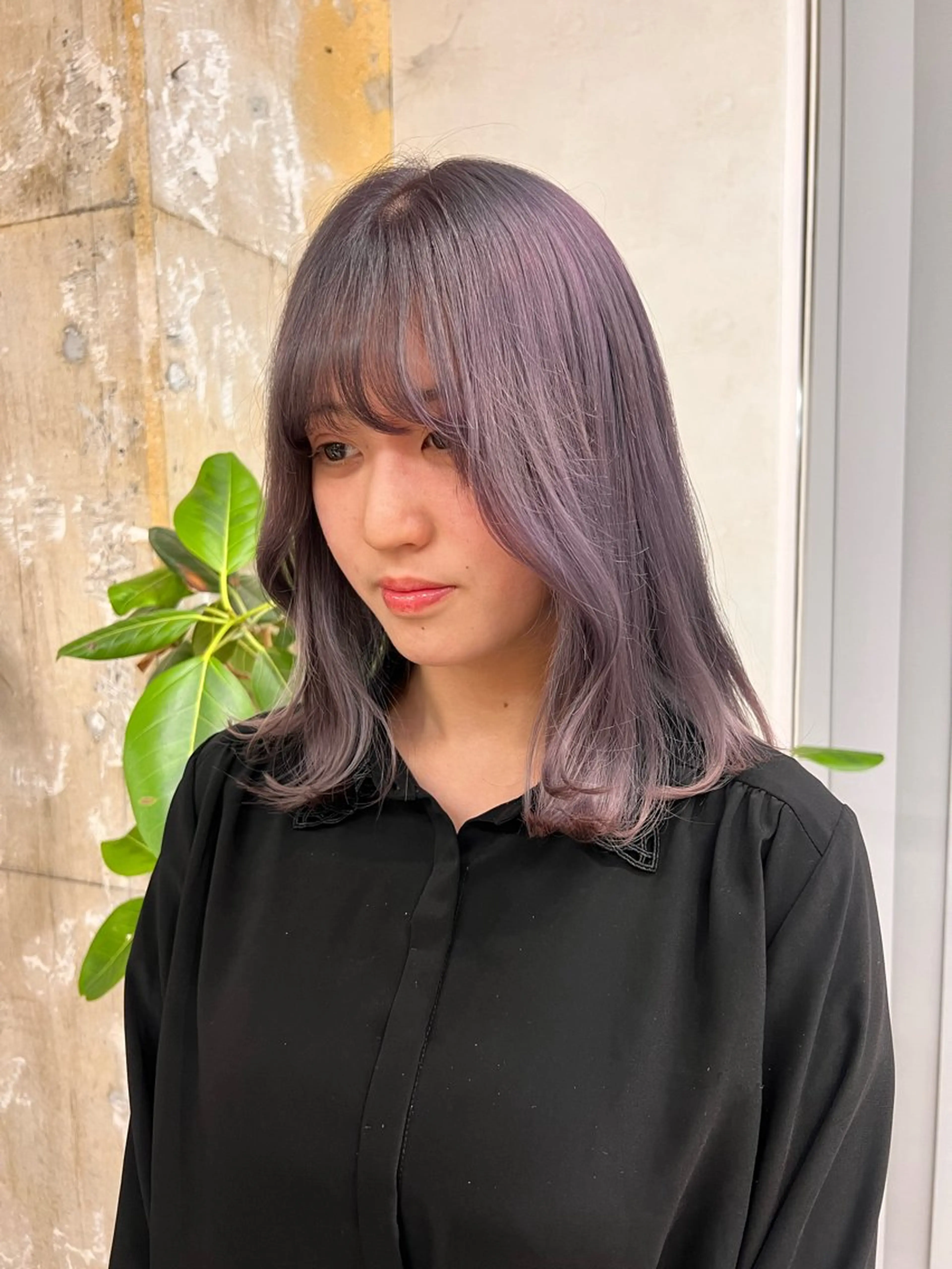 ミディアム ブリーチカラー 〻髪質改善〻アレンジのヘアスタイル