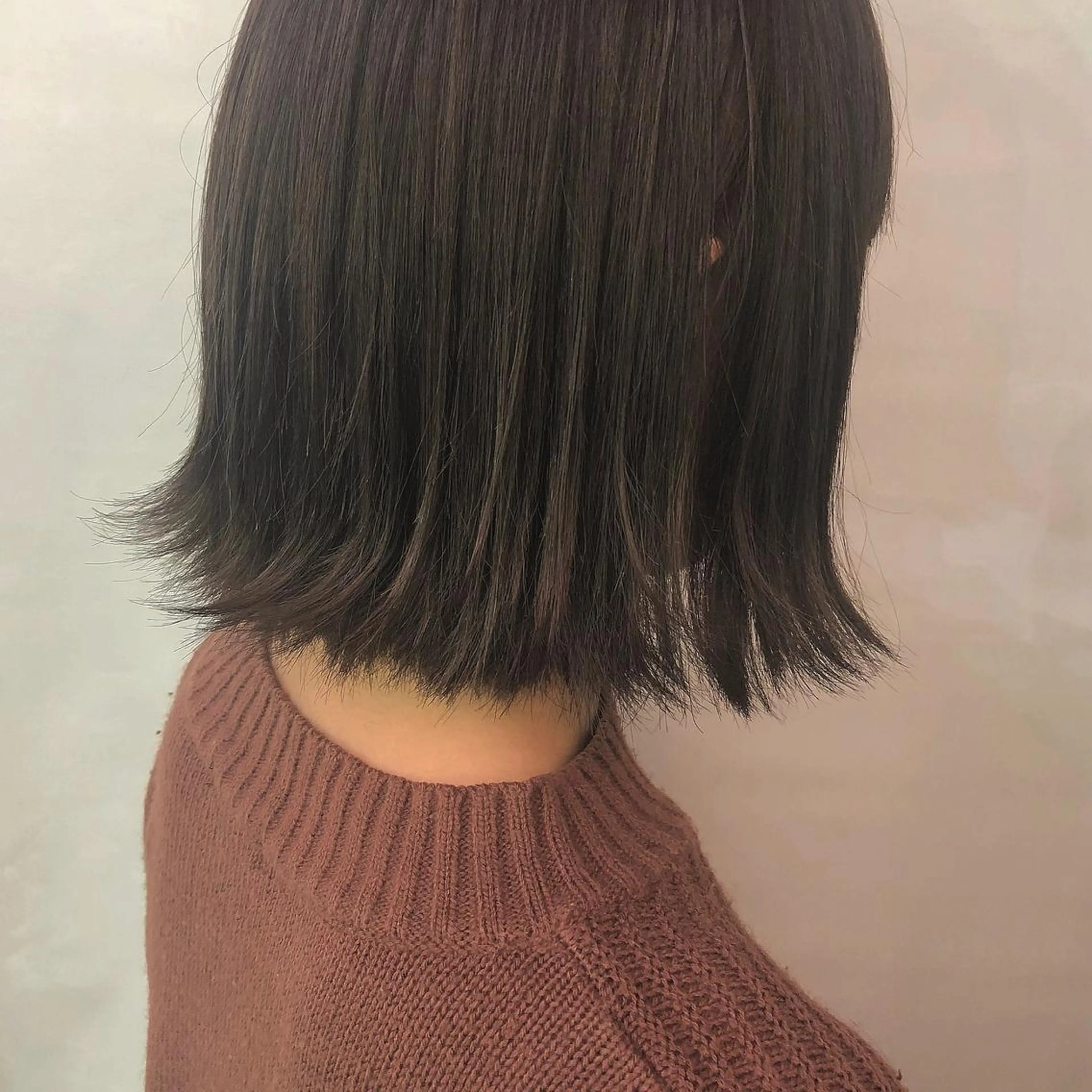 ショート カラー ベージュカラー カット ヘアカラー 齋藤 咲のヘアスタイル