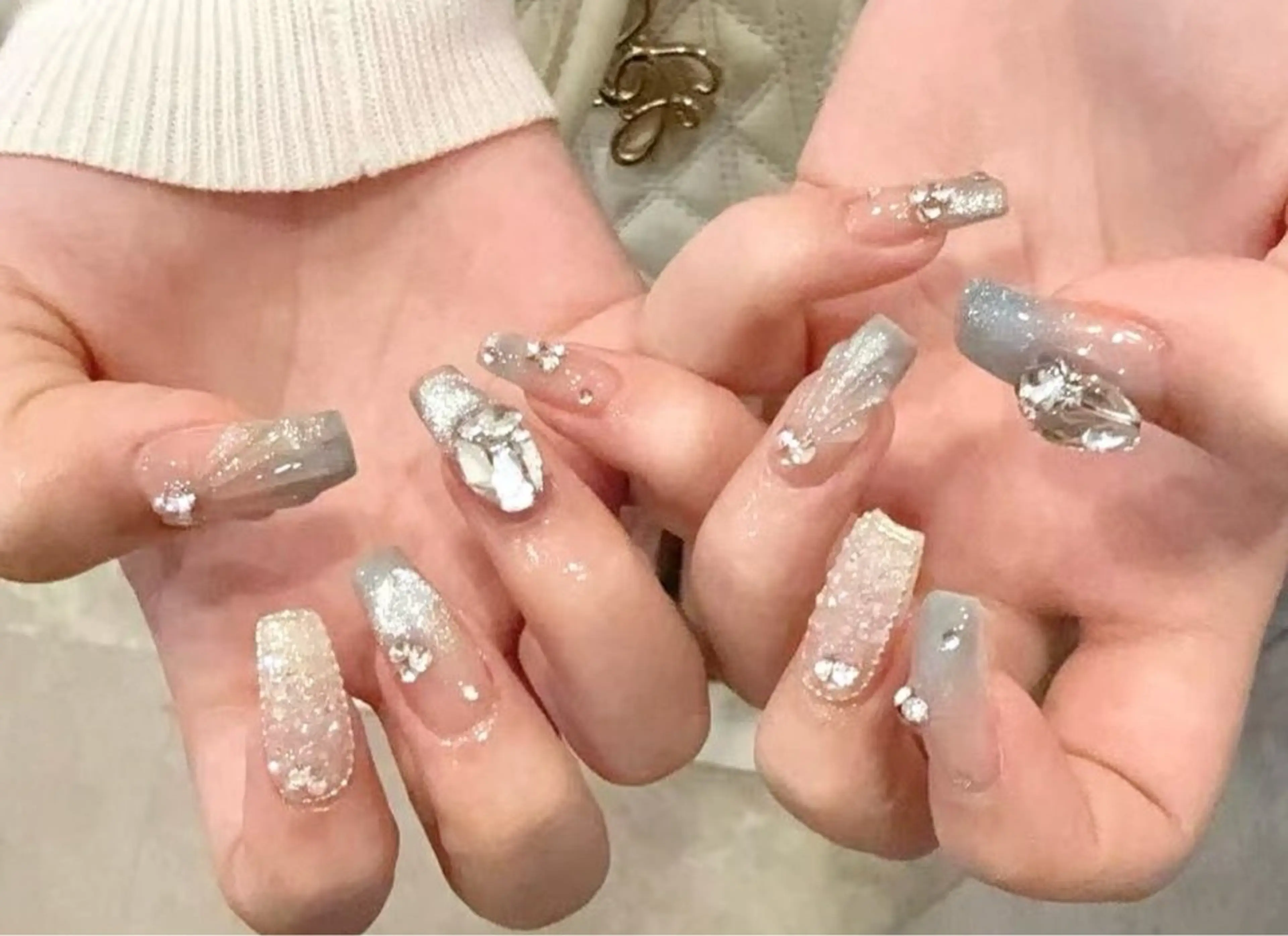 ネイル アートネイル フラワーネイル フレンチネイル ジェルネイル グラデーション ハンドネイル Ryunail所属・ryunail_ shinokuboのネイルデザイン
