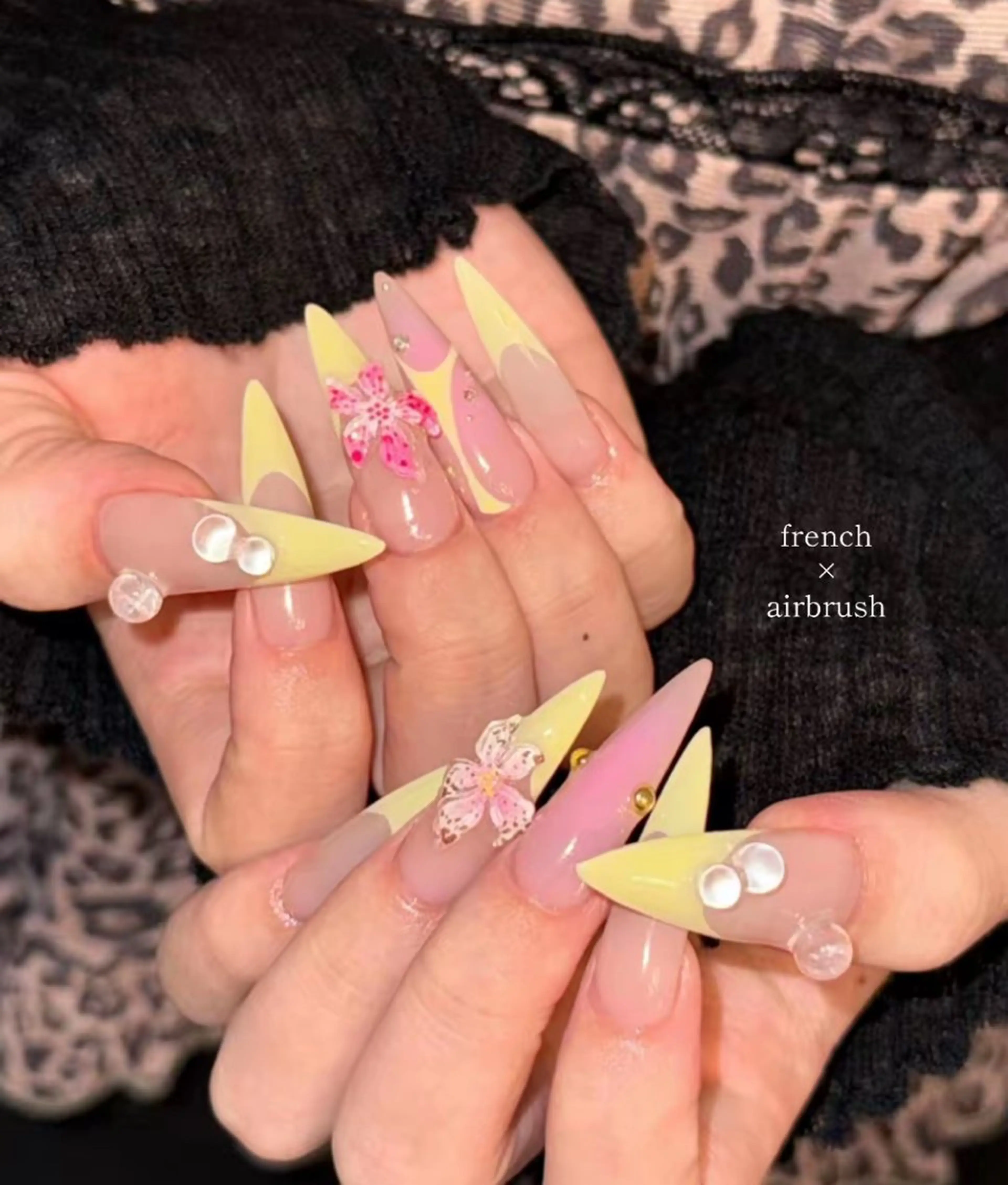 ネイル 韓国ネイル シンプルネイル ワンホンネイル CoMo Nail Studio所属・CoMo Nailのネイルデザイン