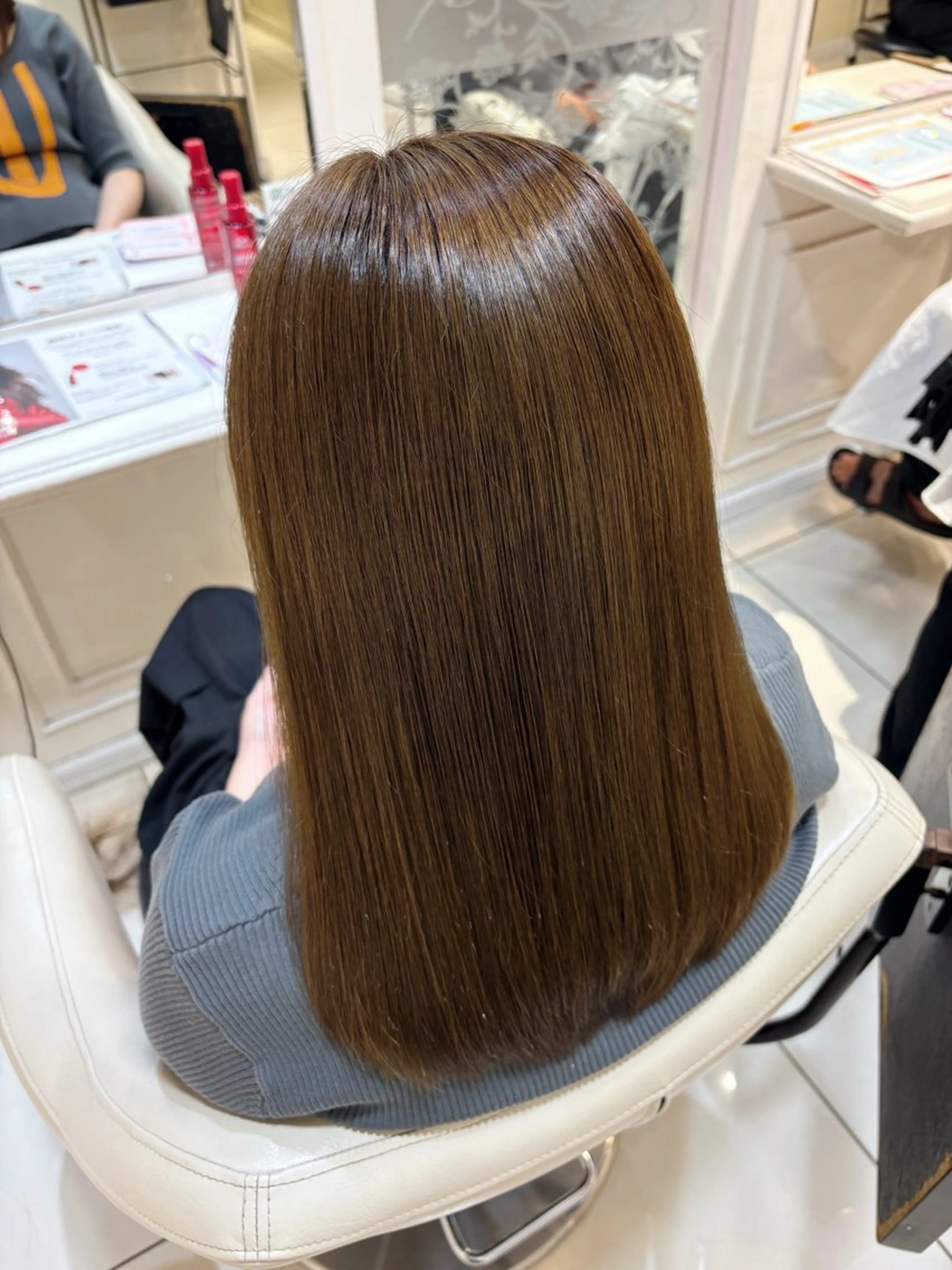 セミロング カット ヘアカラー トリートメント 高橋 佑のヘアスタイル