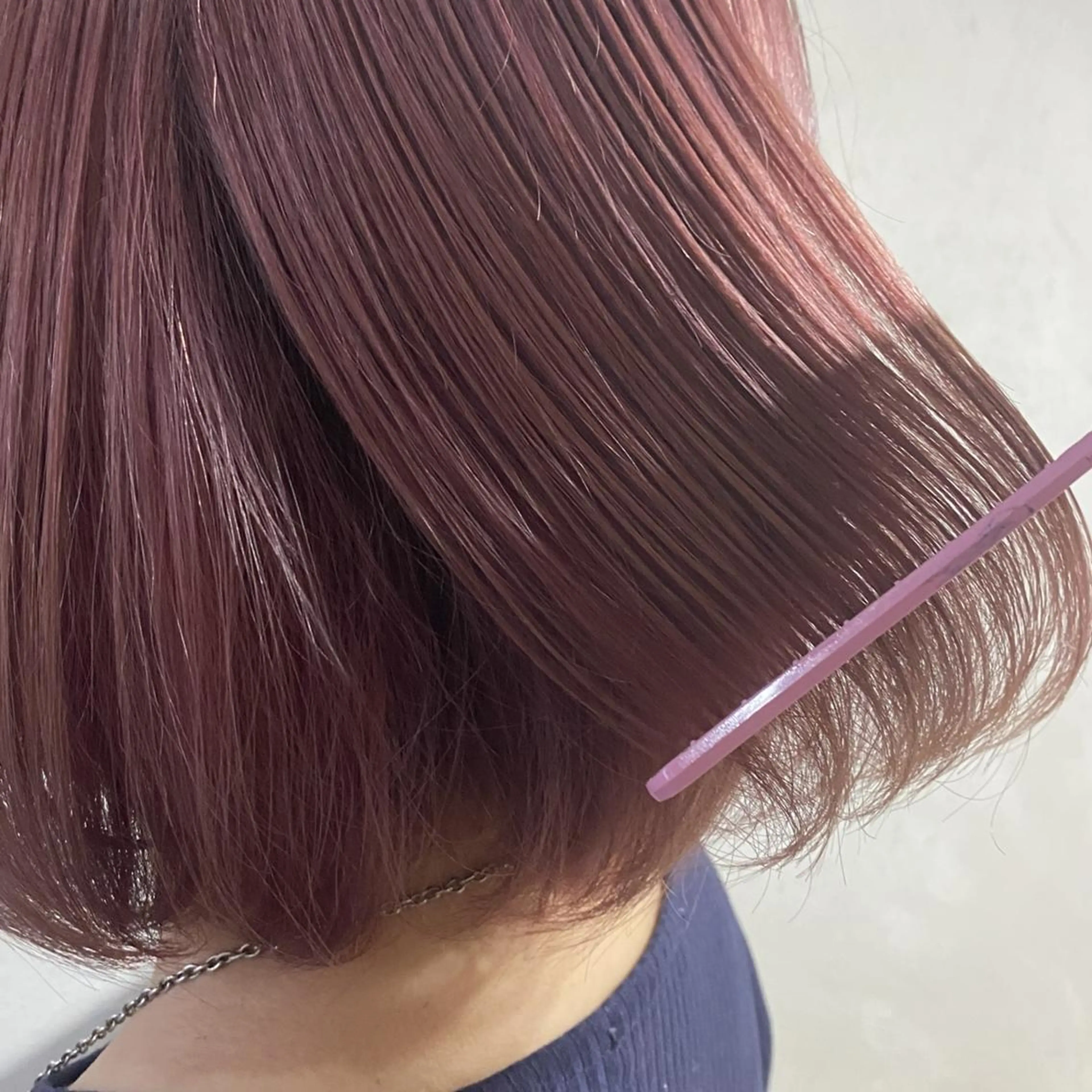 カラー ブリーチ ピンクカラー YUCCA 茨木のヘアスタイル