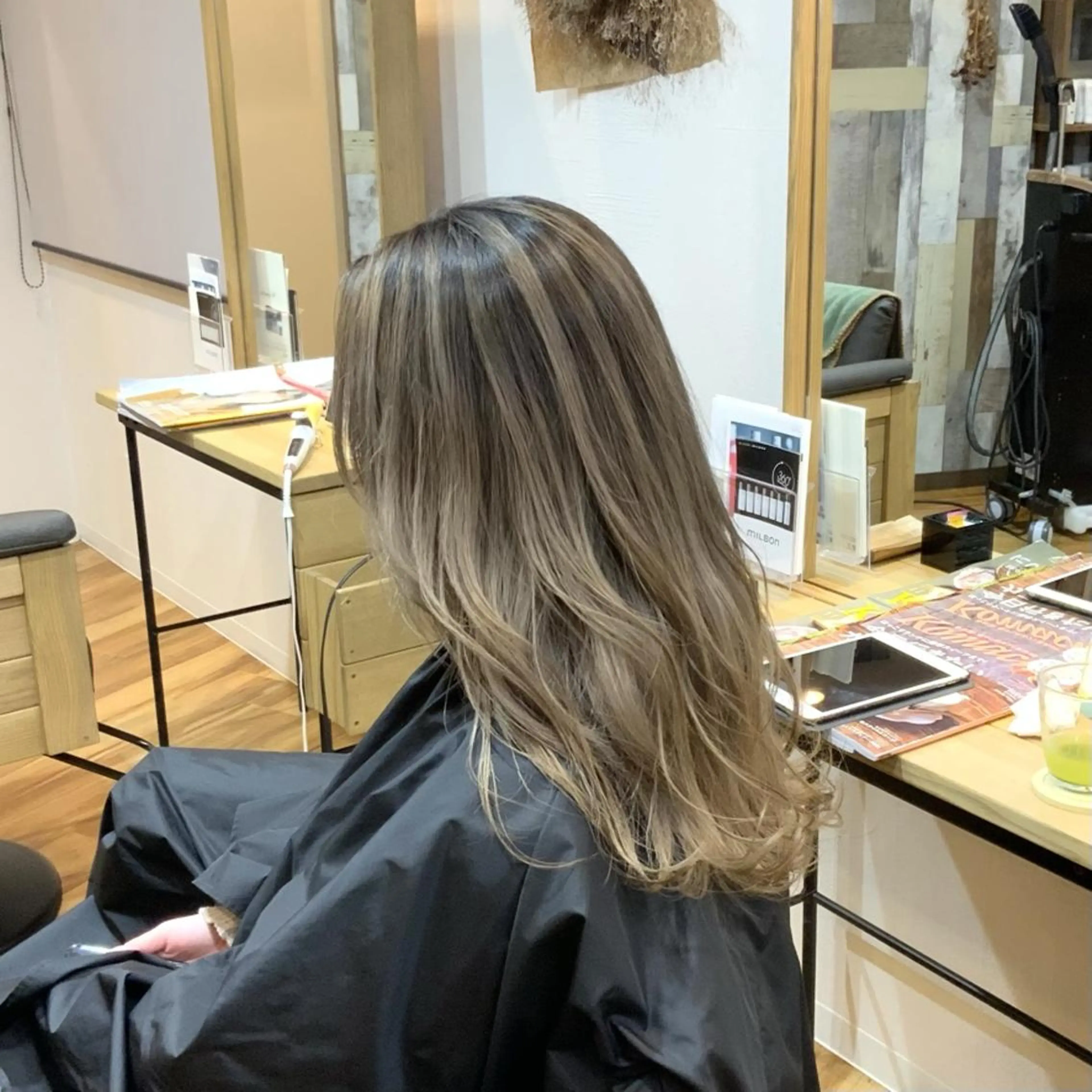 セミロング レイヤーカット 🍀favori🍀 kanekoのヘアスタイル