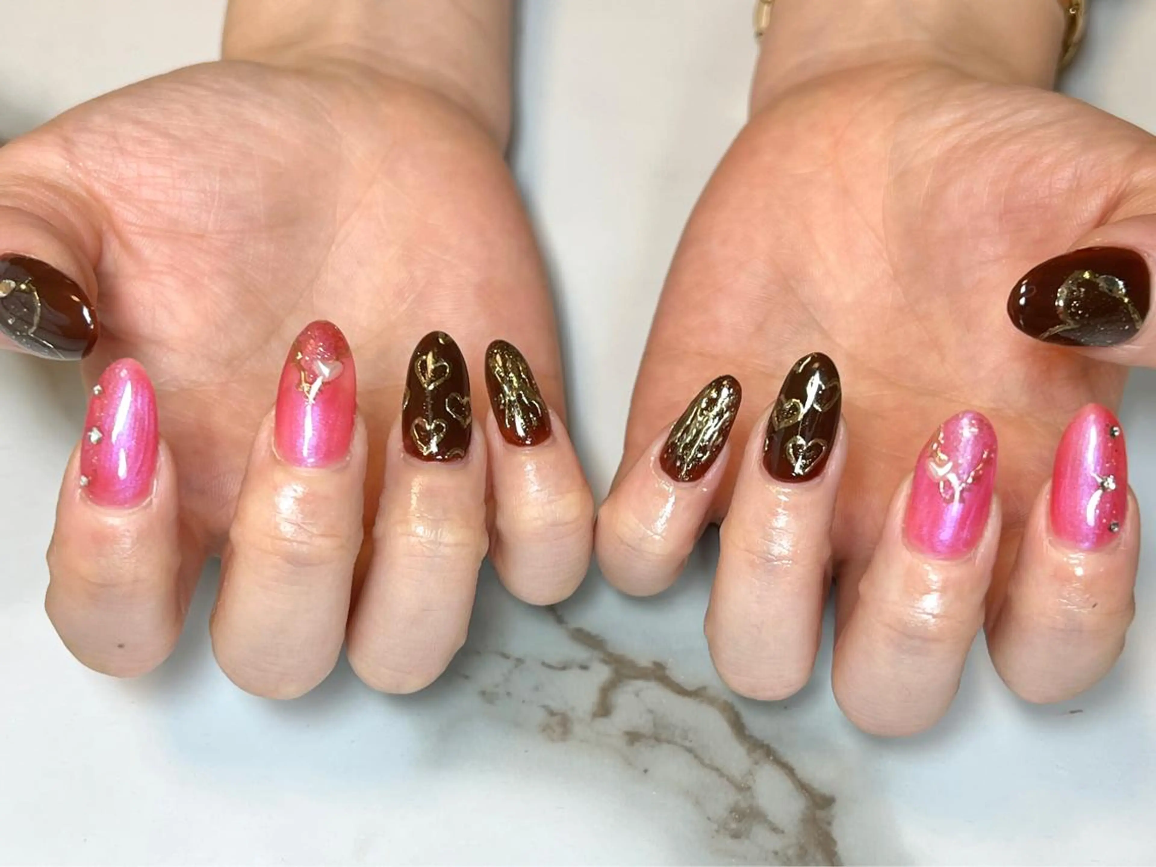 ロング ネイリスト シンのネイルデザイン