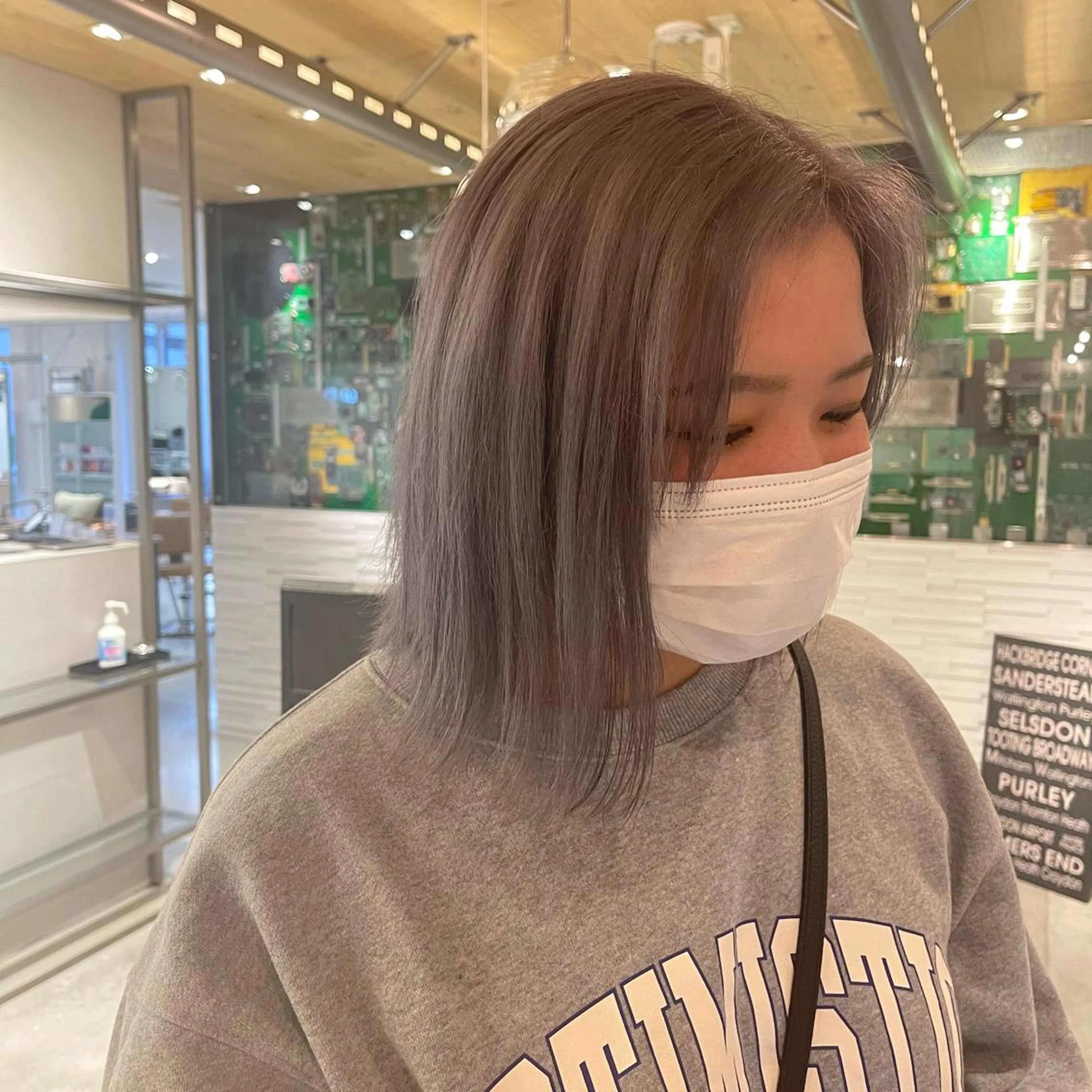 ミディアム カラー ヘアカラー トリートメント lunty miichiのヘアスタイル