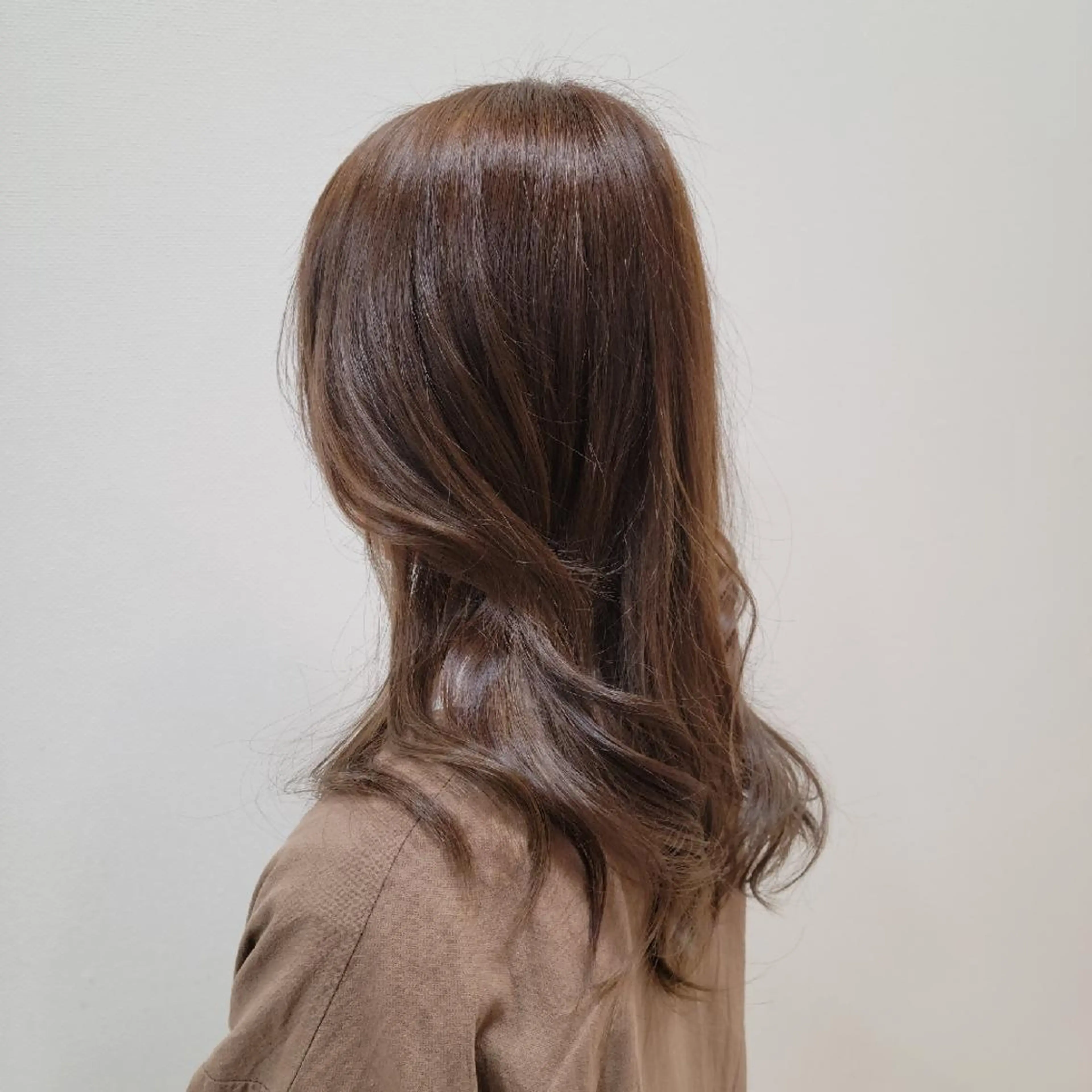 セミロング 中川 秀明のヘアスタイル