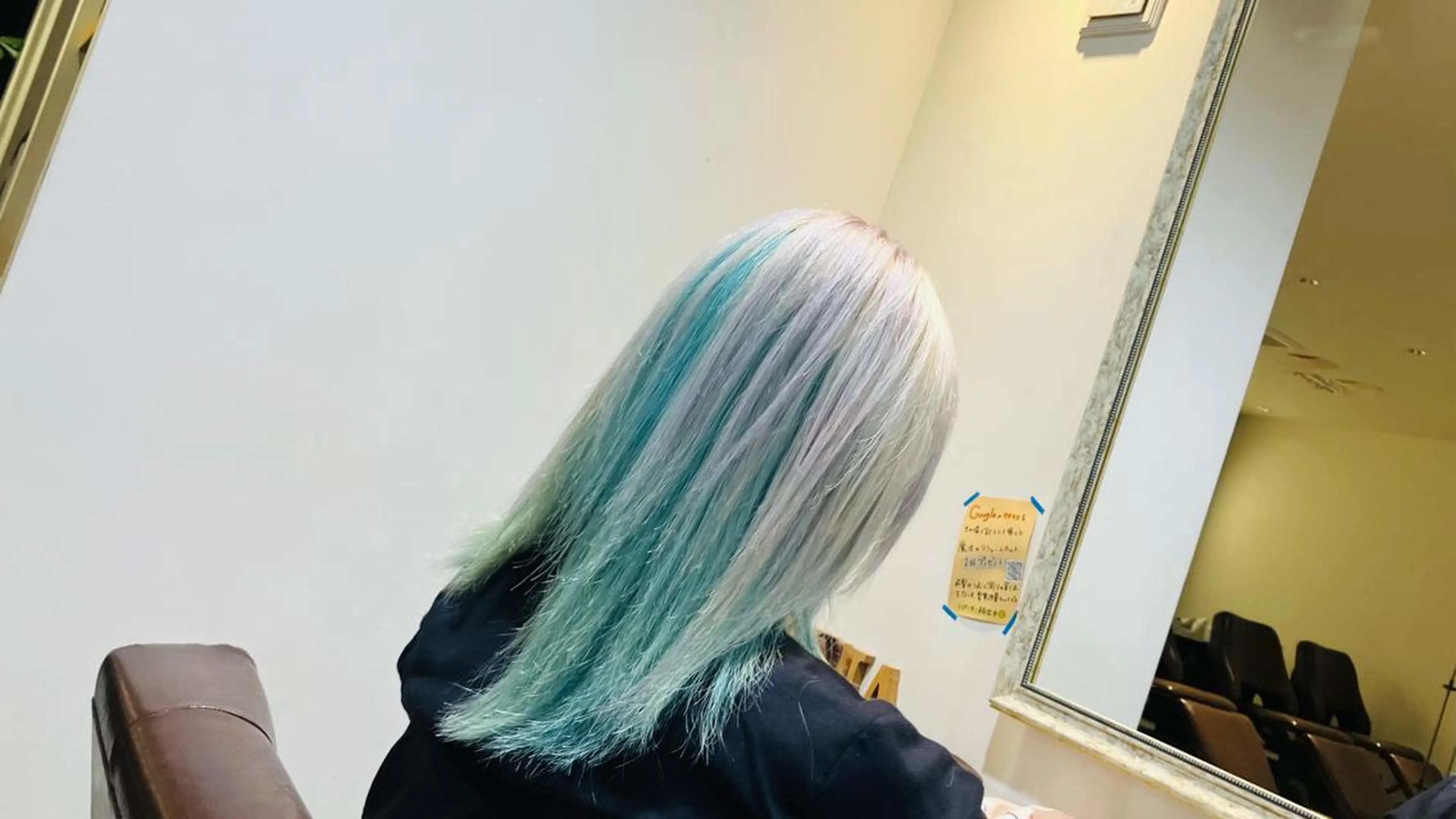 セミロング カラー パーマ ヘアアレンジ メンズ キッズ ネイル マツエク・マツパ アイブロウ メンズインナーカラー インナーカラー 眉カラー ヘアカラー 🌿横浜大口美容室 rodina.cocのヘアスタイル