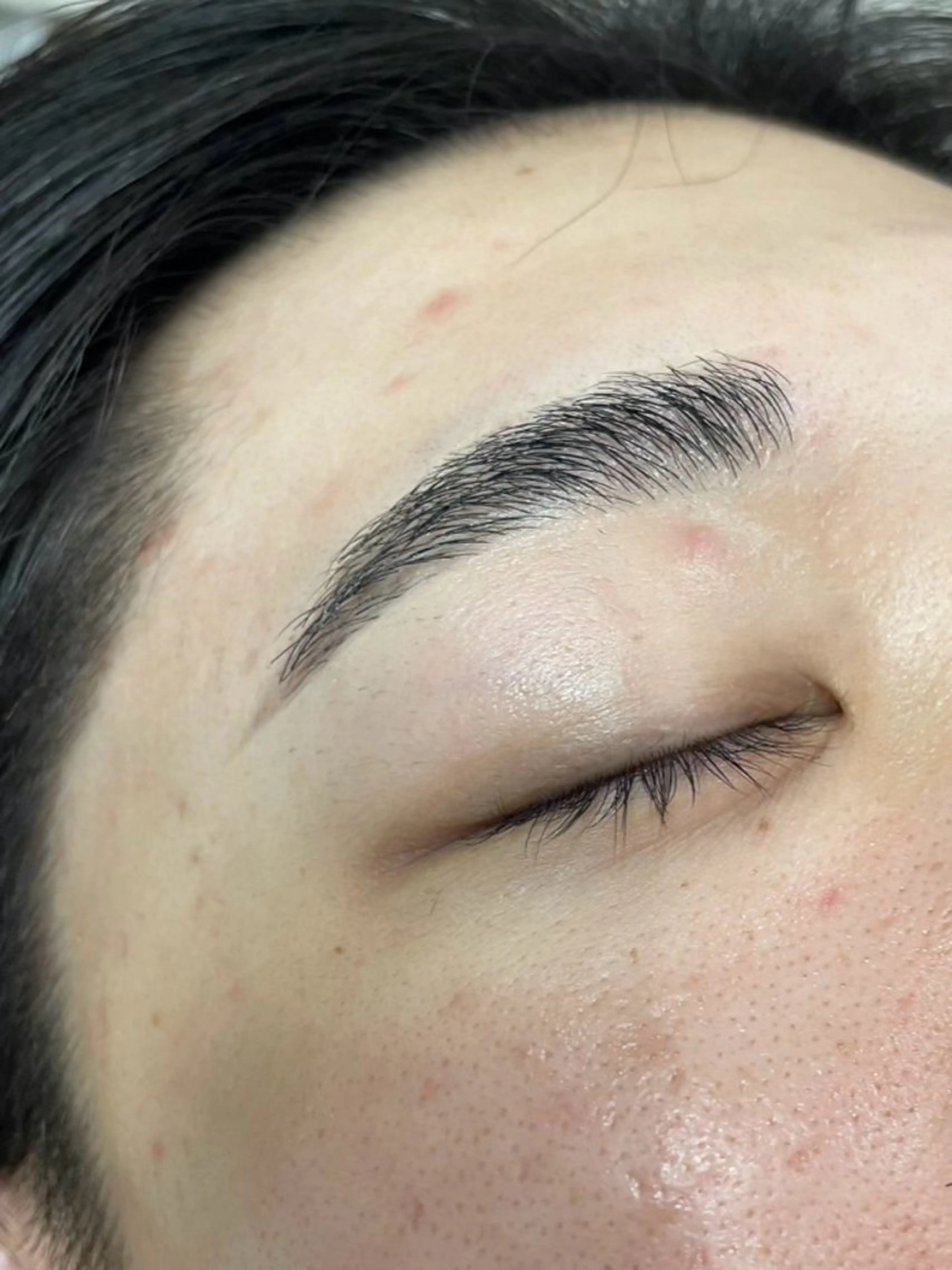 アイブロウ ワックス脱毛 オールバイ ワンネスの眉毛・アイブロウイメージ