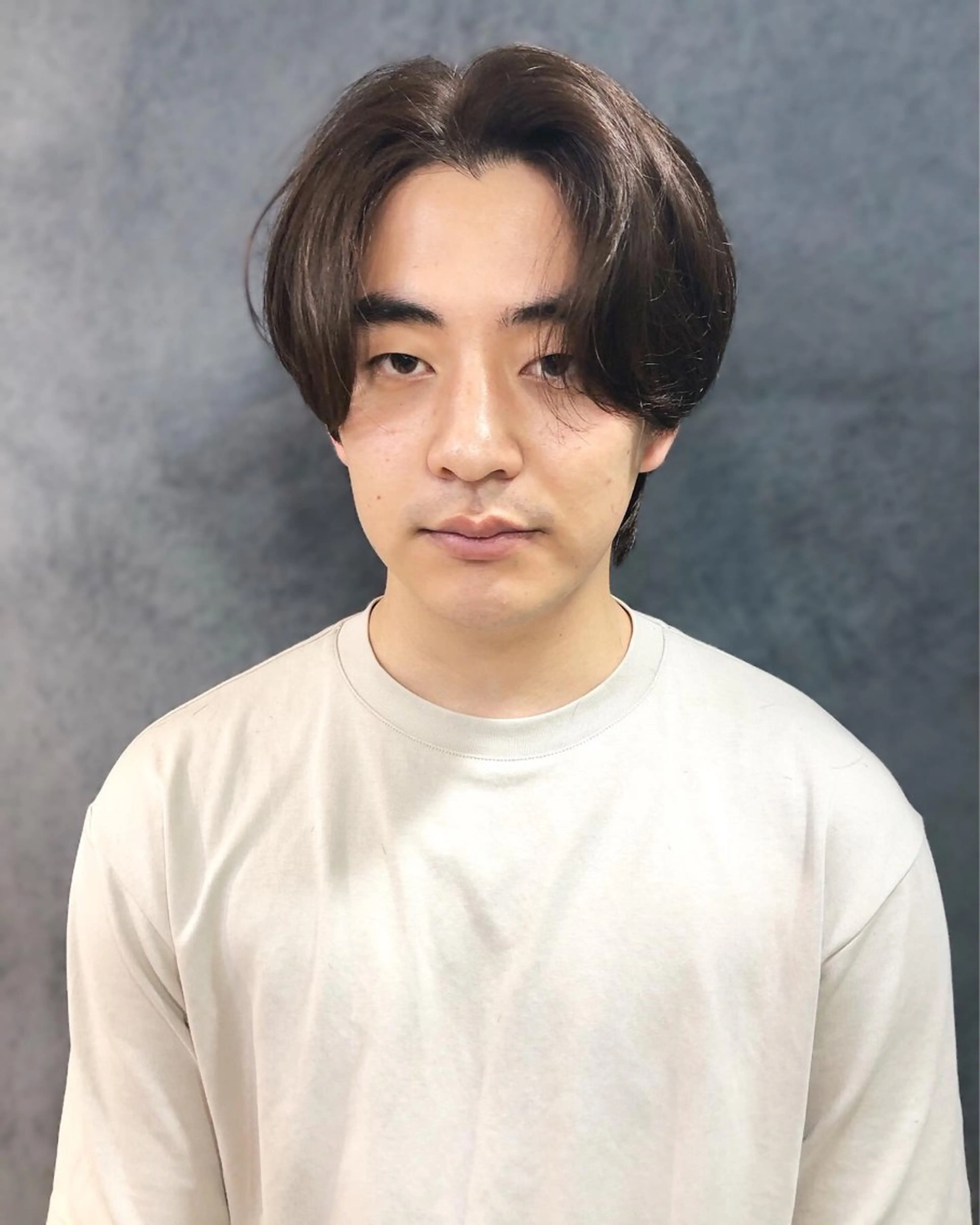 カラー ヘアアレンジ メンズ センターパート ベージュカラー オリーブベージュ カット ヘアカラー トリートメント ヘアセット メンズ特化✂️栗原 侑也のヘアスタイル