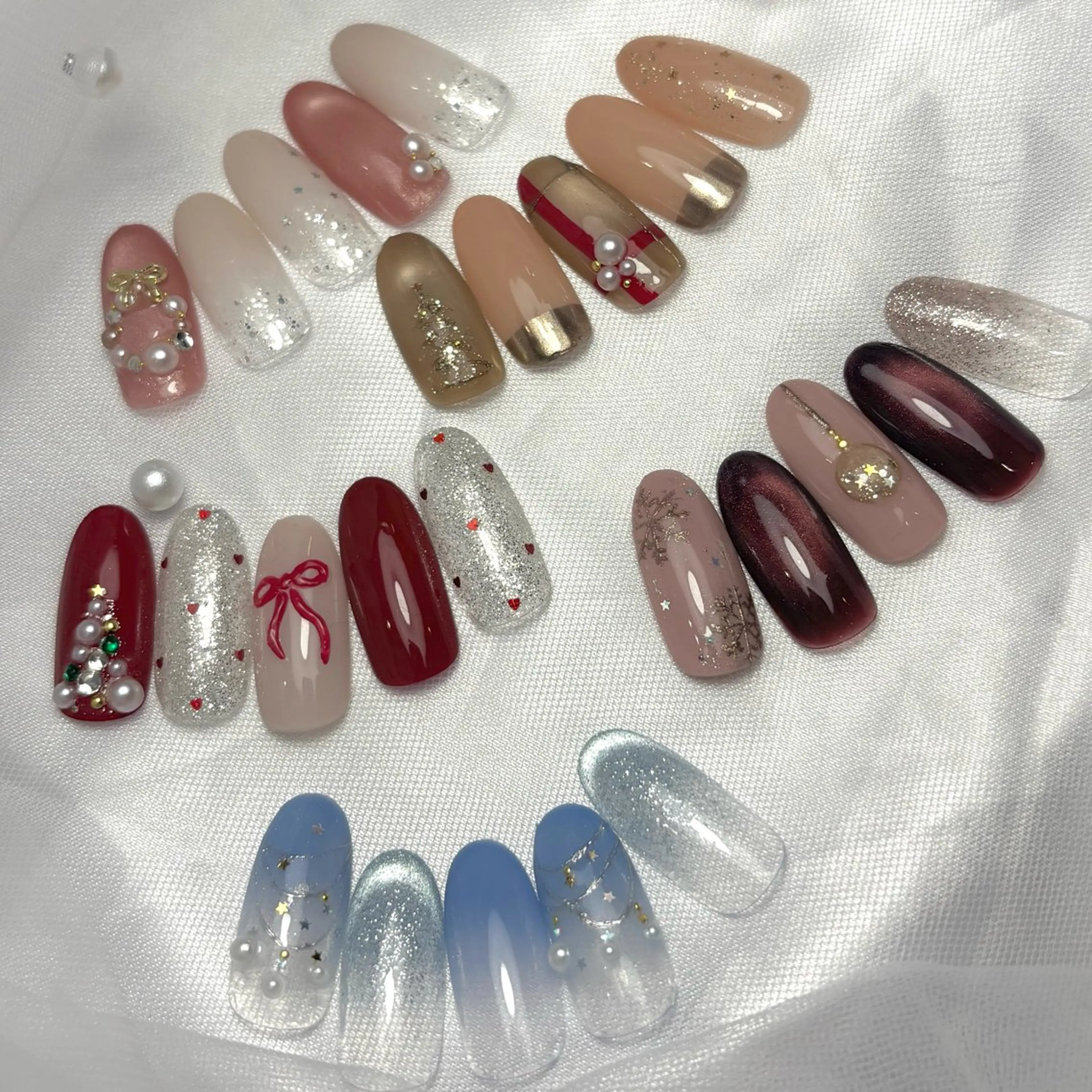 ネイル アートネイル 冬ネイル クリスマス Calme Beaute所属・Nakamura Harunaのネイルデザイン