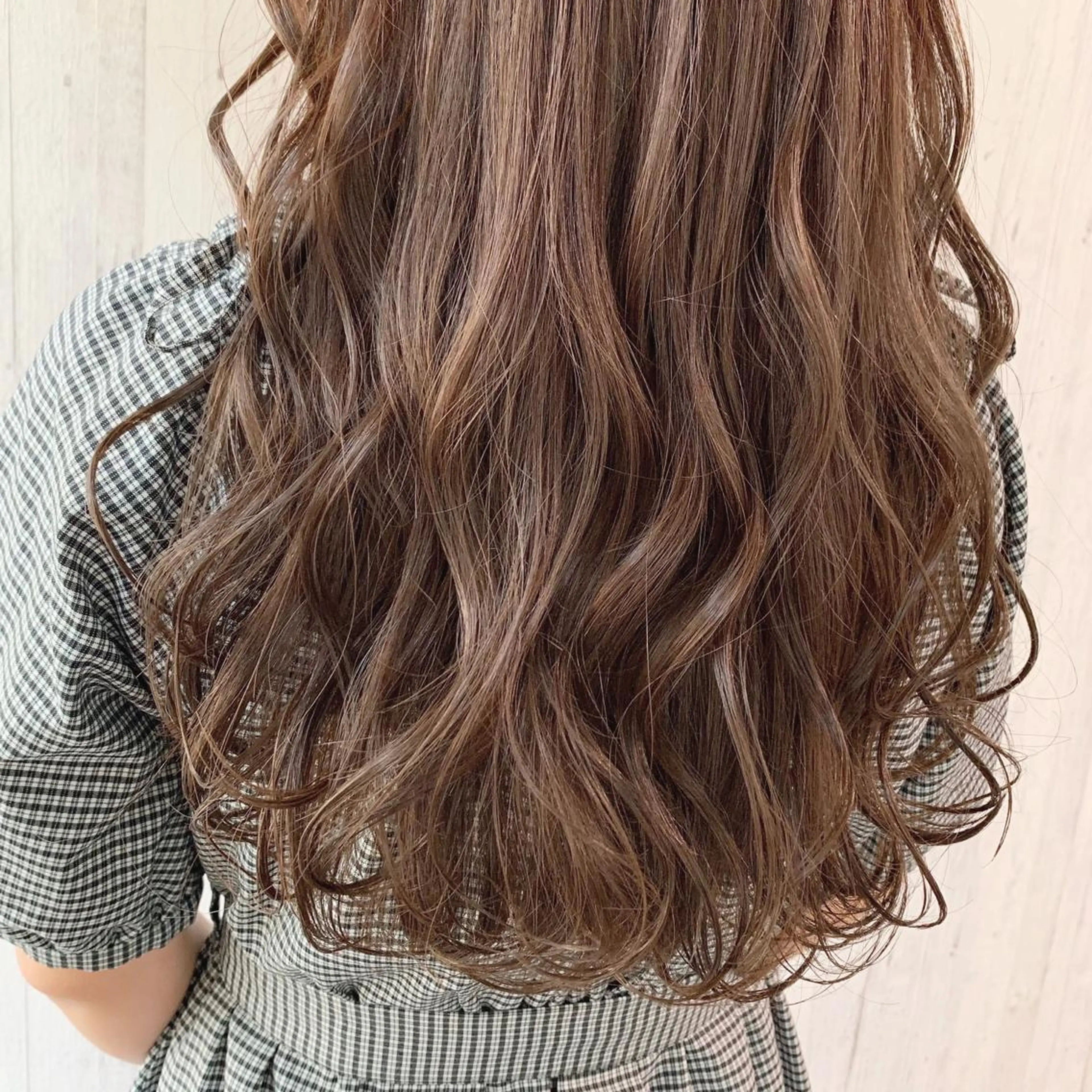 ロング カラー 透明感カラー オレンジ ヘアカラー トリートメント 新宿color🐝 AYAKA🌈💖のヘアスタイル