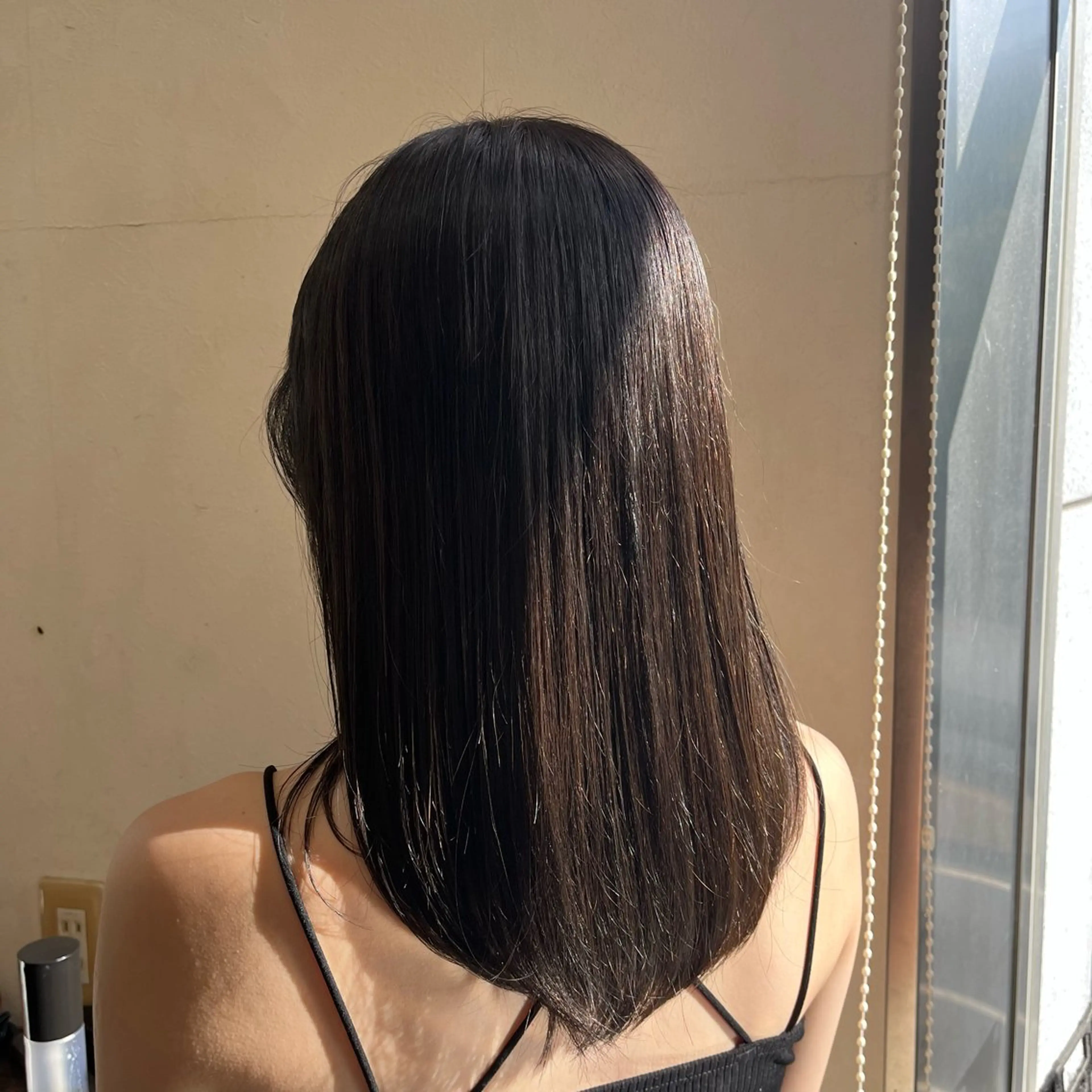 セミロング 西 沙菜/トレンド カラー/透明感カラーのヘアスタイル