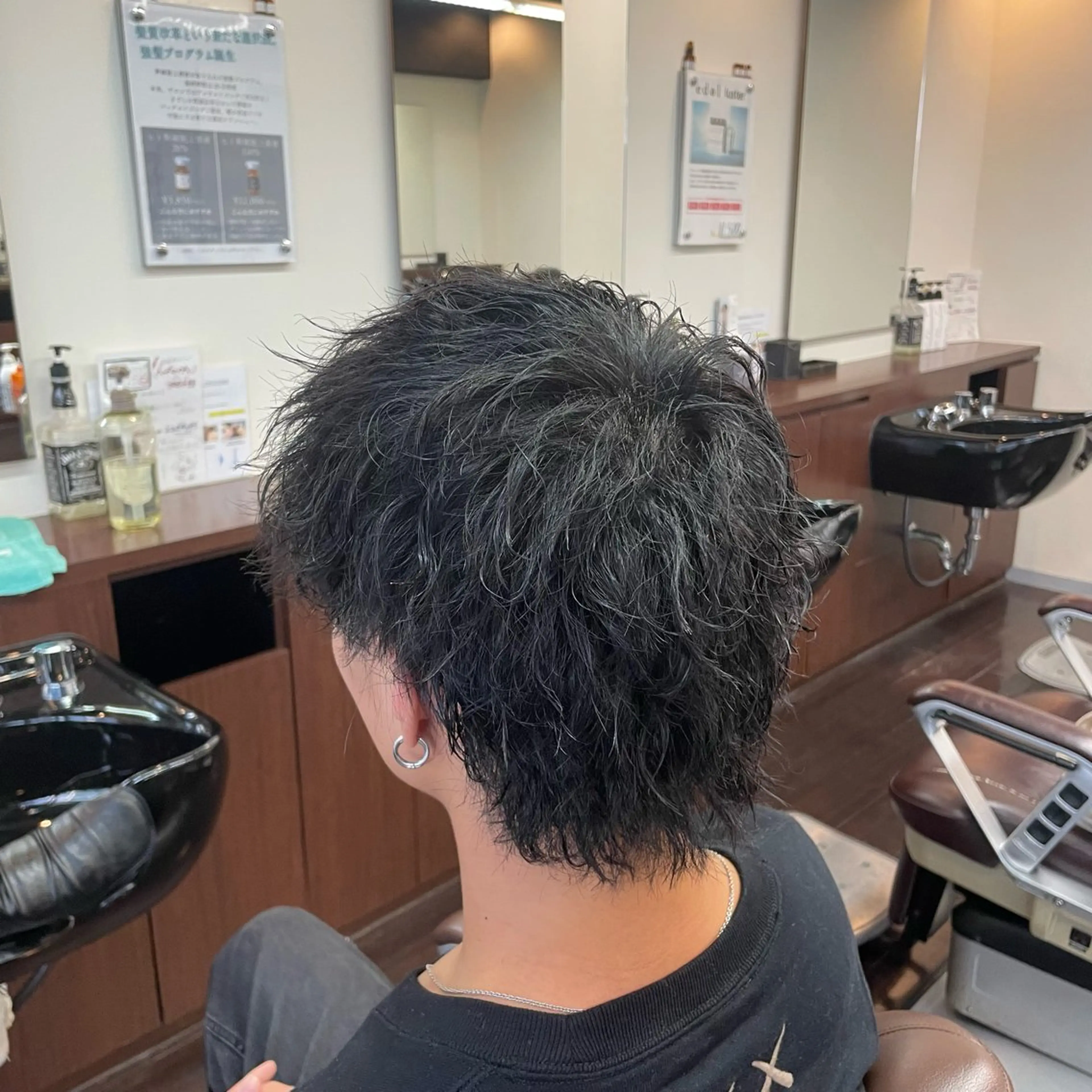 ミディアム パーマ メンズ メンズウルフカット ウルフカット 坪田 龍樹のヘアスタイル