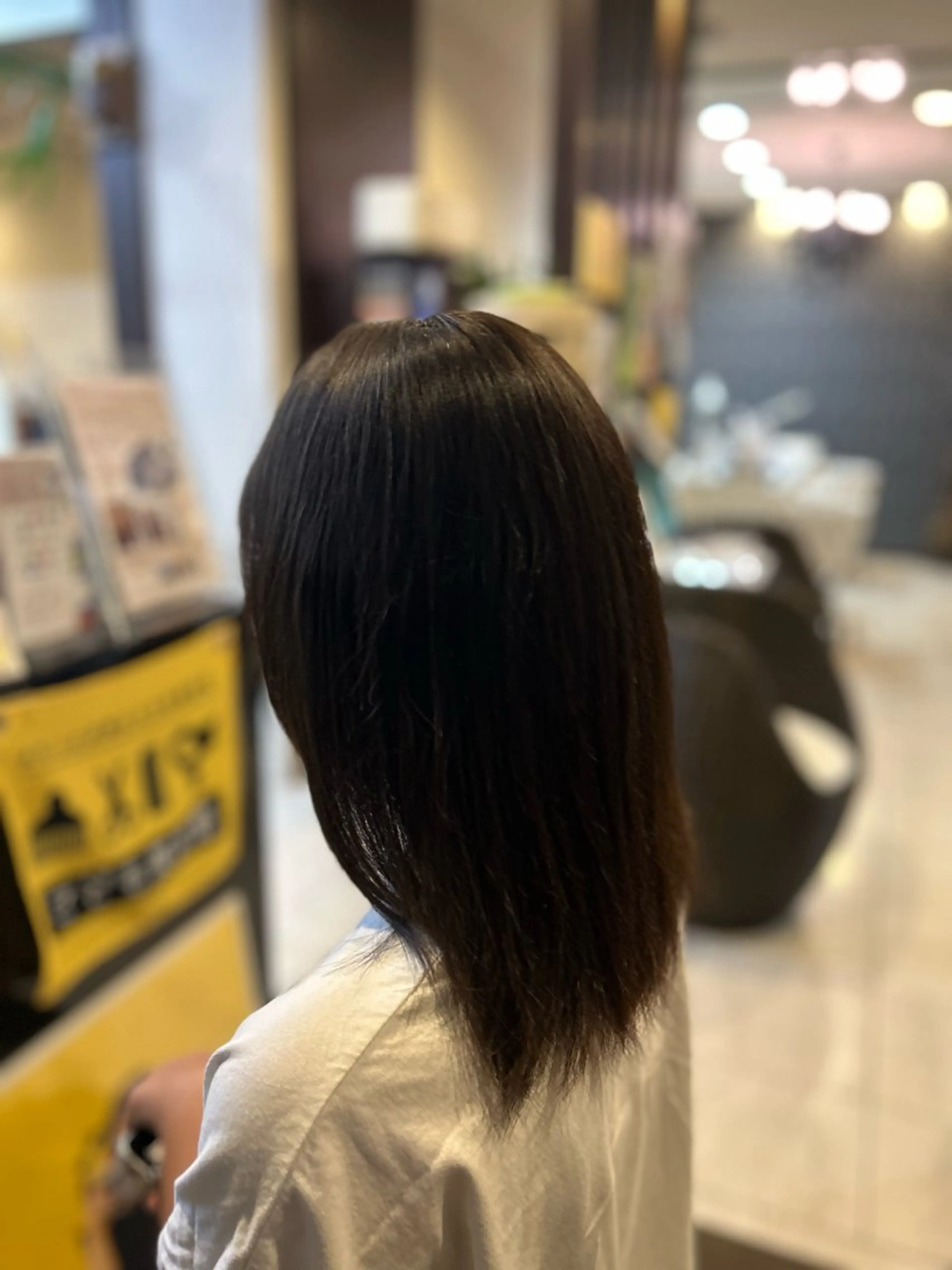 ミディアム 縮毛矯正 篠田 蒼のヘアスタイル