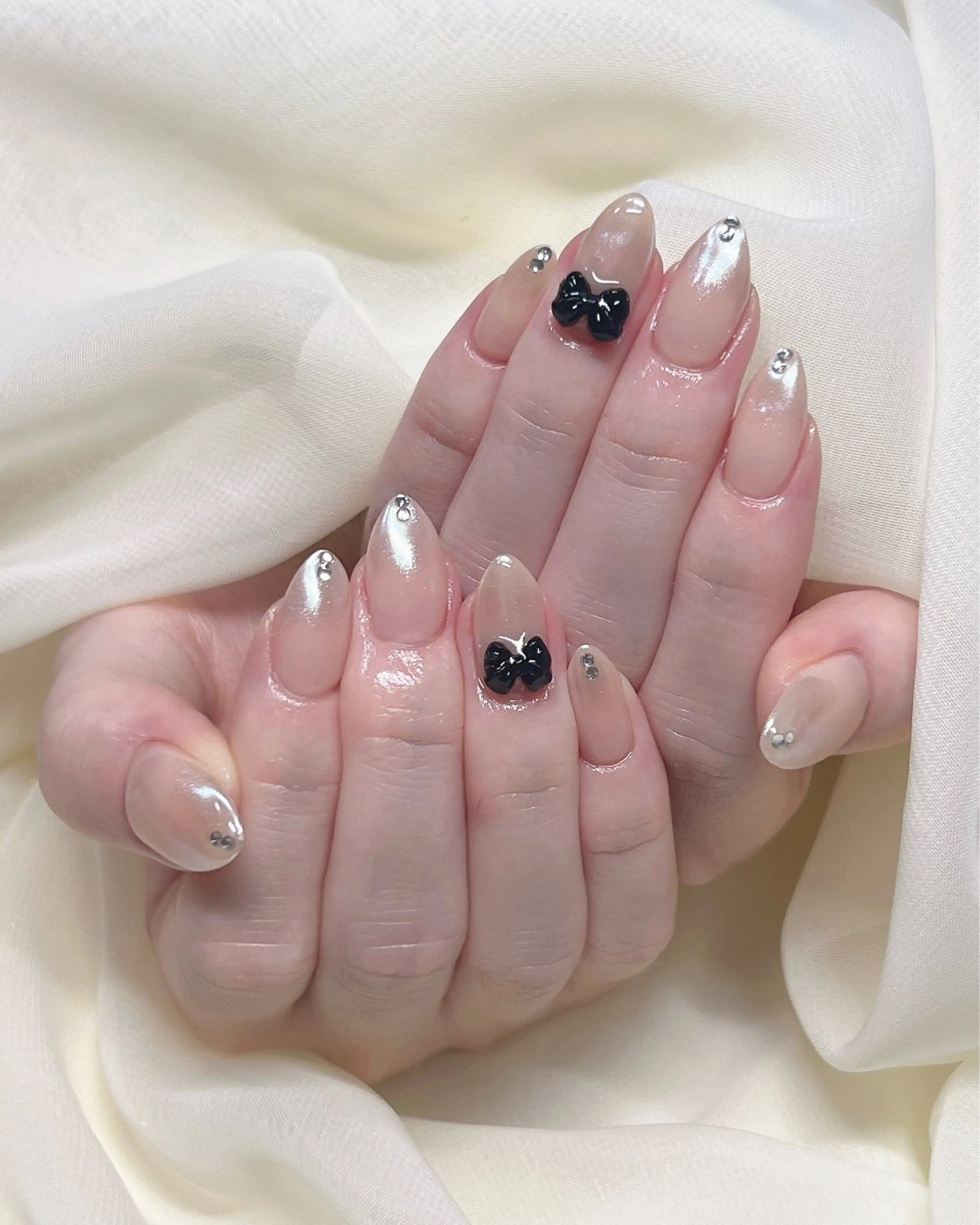 ネイル グラデーション ミラーネイル シンプルネイル nail salon MUAのネイルデザイン