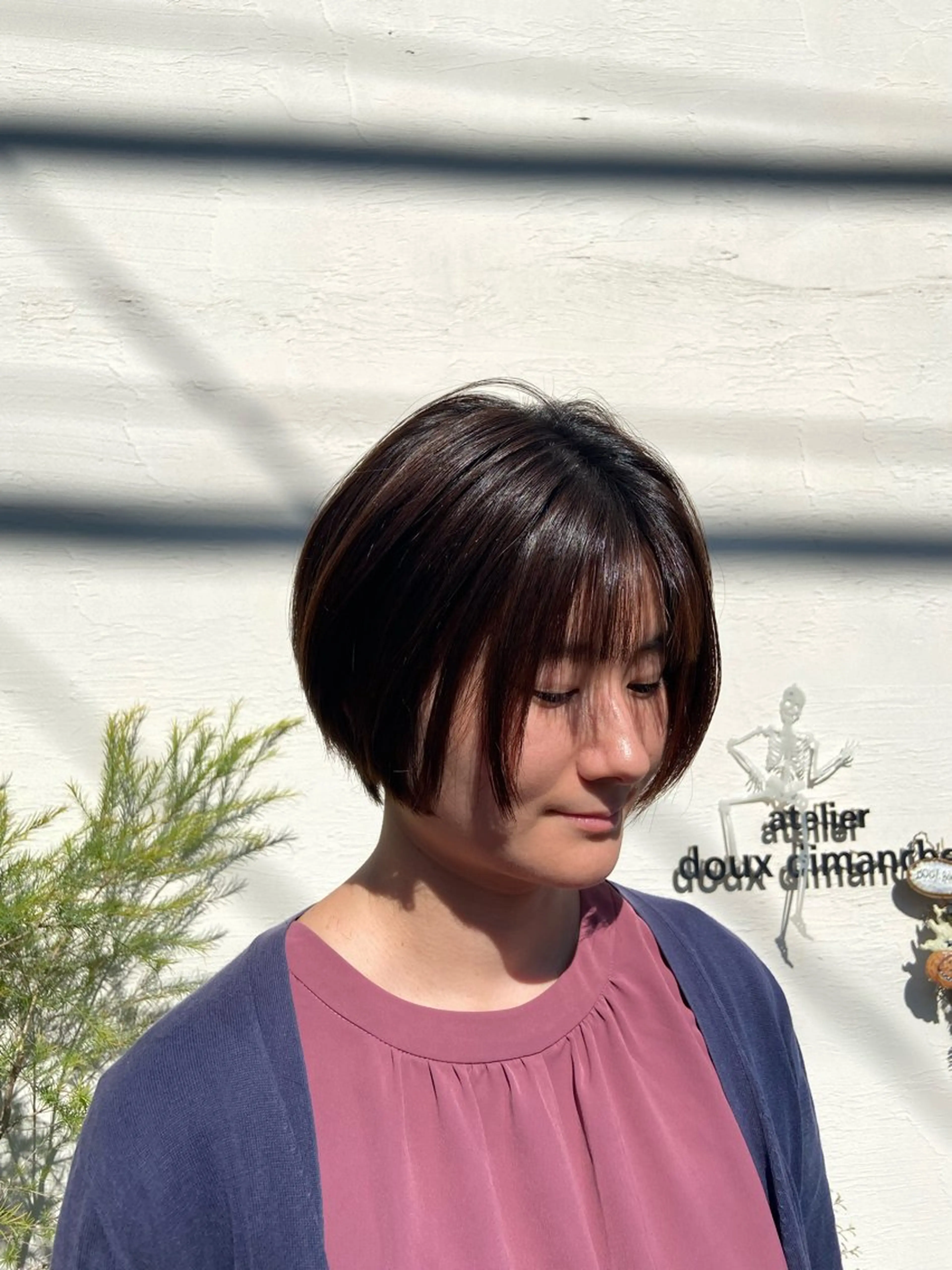 ショート atelier doux dimanche(アトリエ・ドゥー・ディマンシュ)所属・Fukamiレイヤー 透明感カラーのヘアスタイル