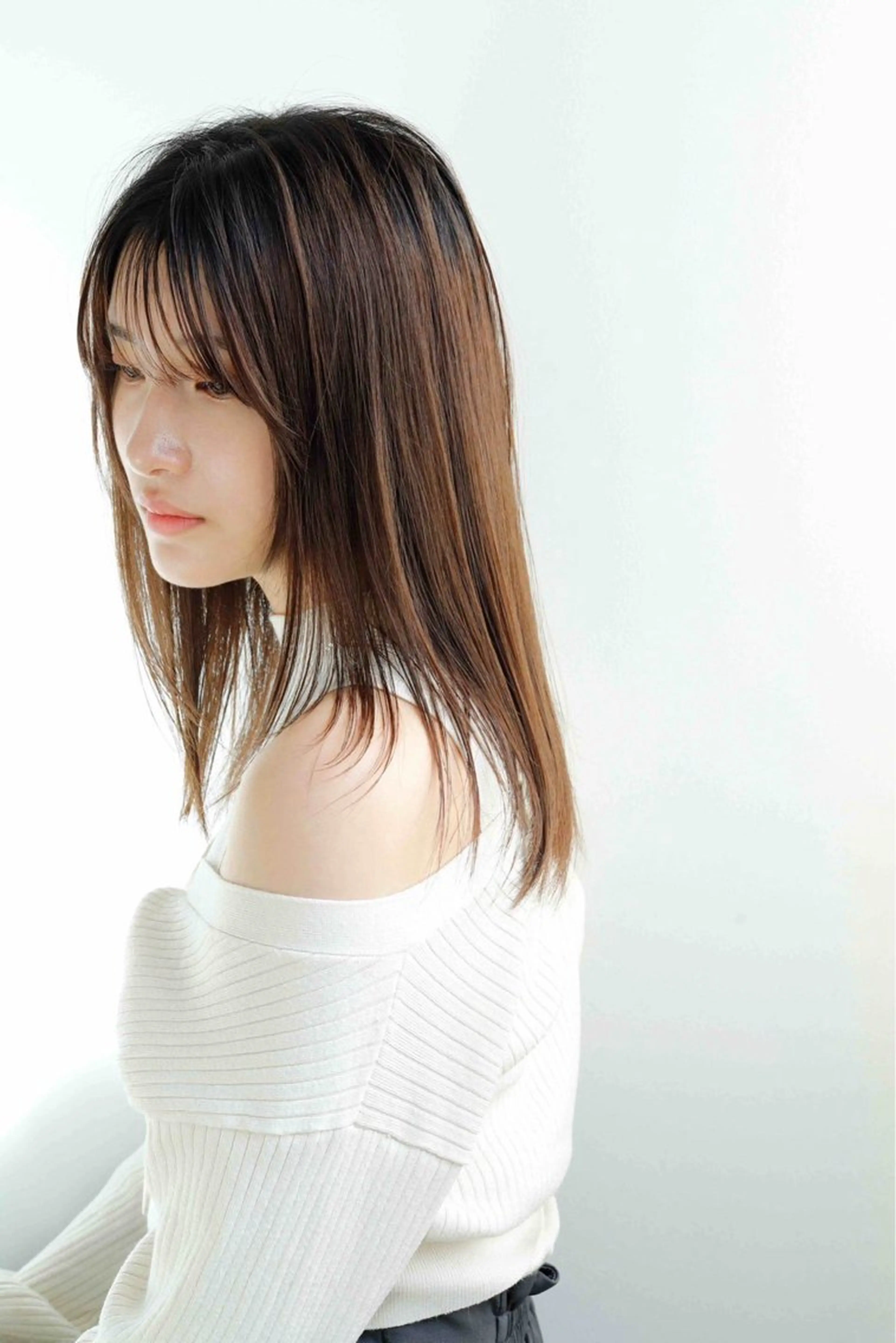 セミロング カラー ヘアカラー トリートメント Ɛ>暗髪➕ピンク/ hiroki︎<3のヘアスタイル