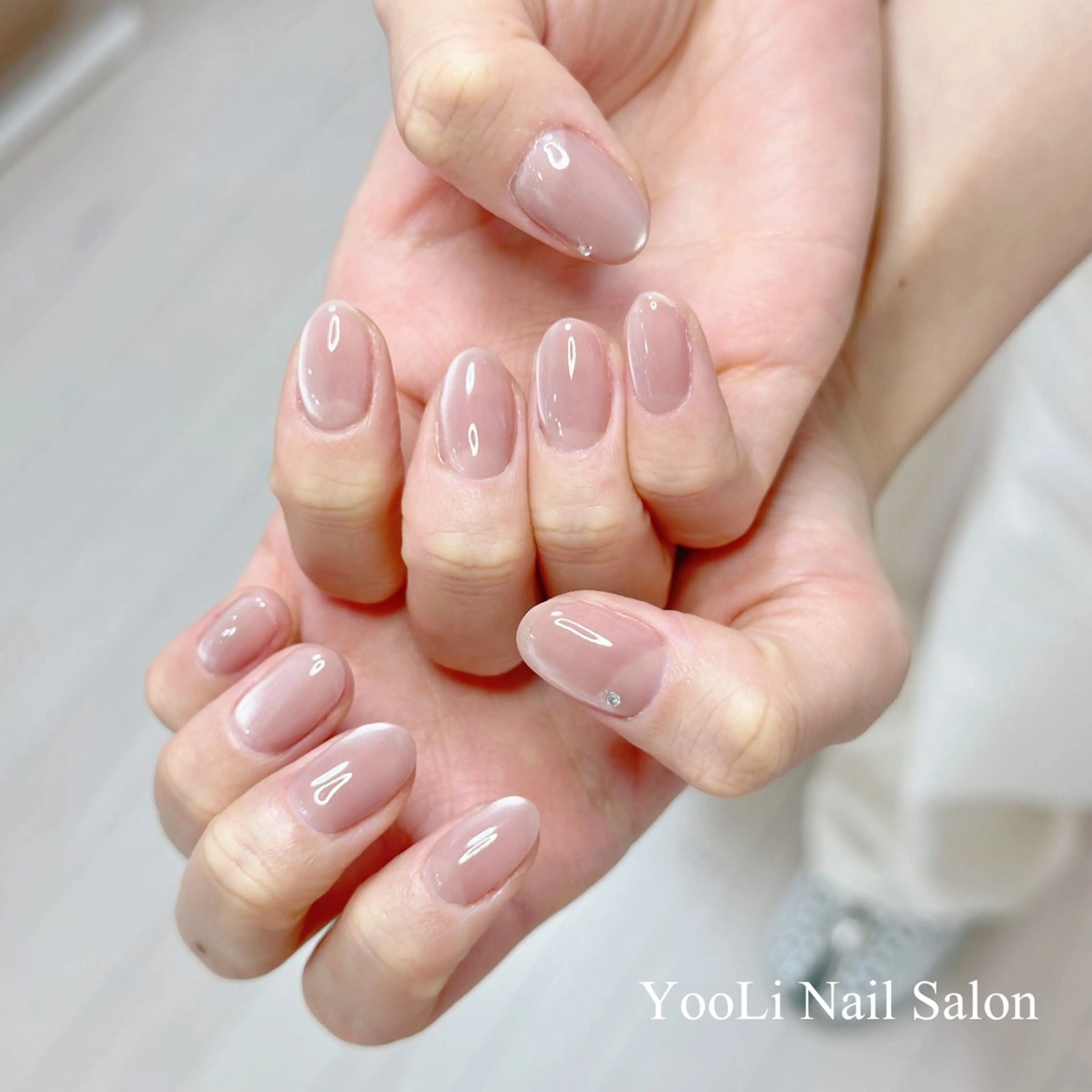 ネイル オーロラネイル チークネイル フレンチネイル ガラスフレンチ グラデーション ハンドネイル 🎀 あやのネイルデザイン